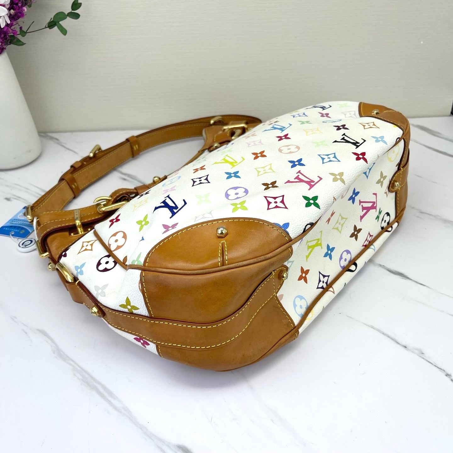 Louis Vuitton - Greta - Leather - Multicolour - (medium)