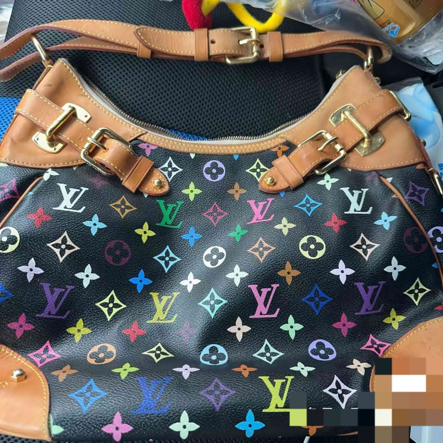 Louis Vuitton - Greta - Synthetic - Multicolour - (medium)