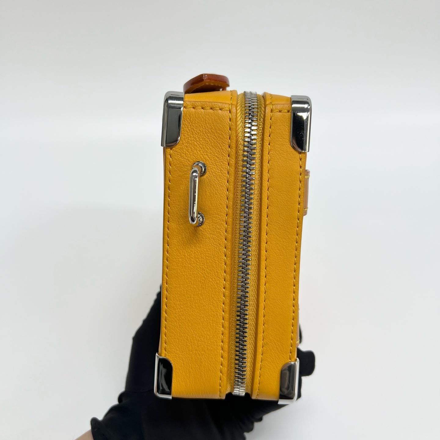 Louis Vuitton - Handle Soft Trunk - Leather - Yellow - (mini)
