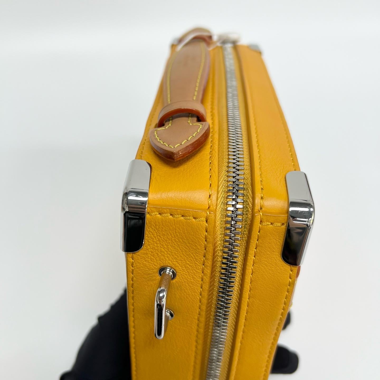 Louis Vuitton - Handle Soft Trunk - Leather - Yellow - (mini)