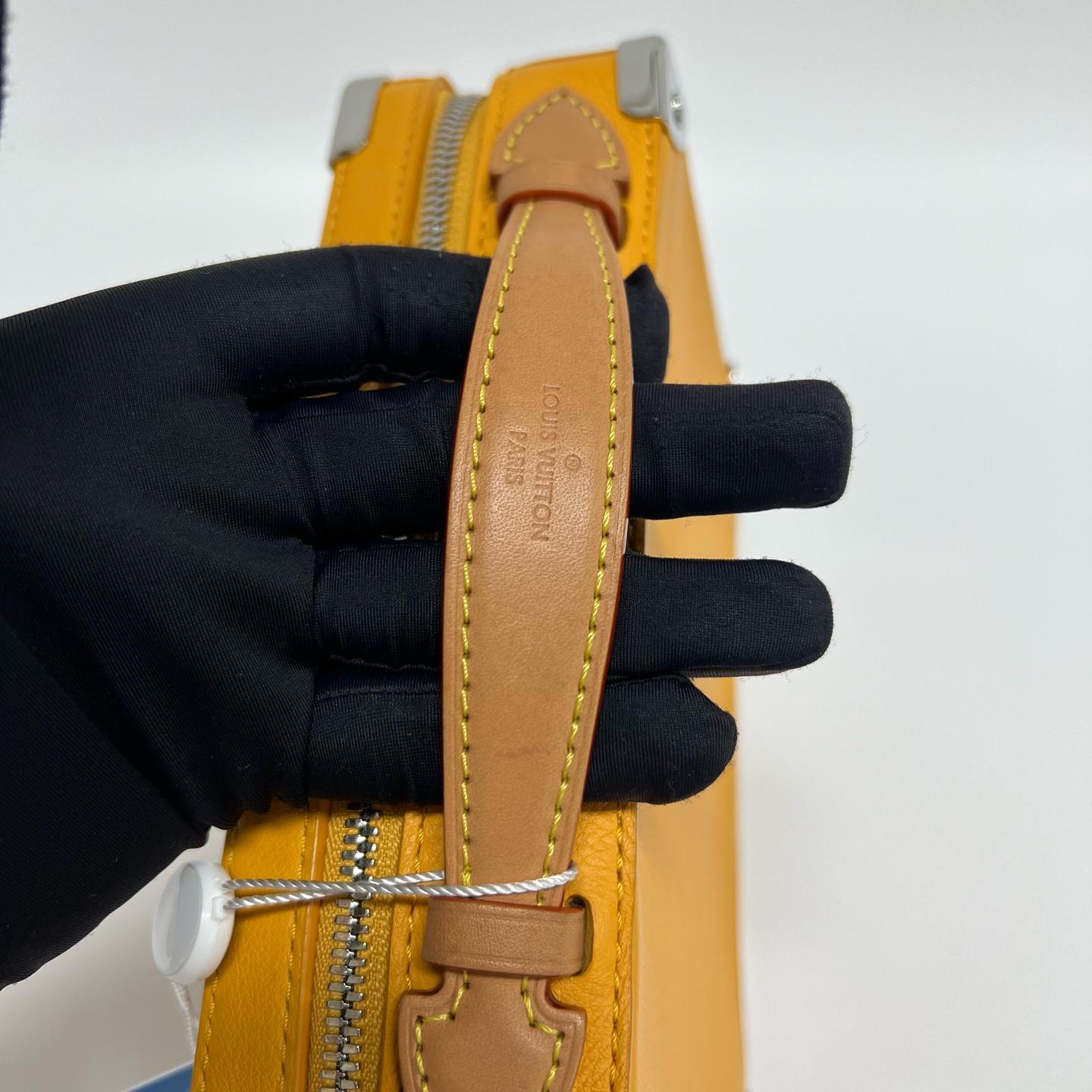 Louis Vuitton - Handle Soft Trunk - Leather - Yellow - (mini)