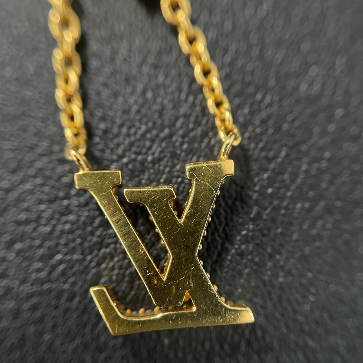 Louis Vuitton - Iconic - Gold-tone metal with clear rhinestone embellishment. - Gold - (47)