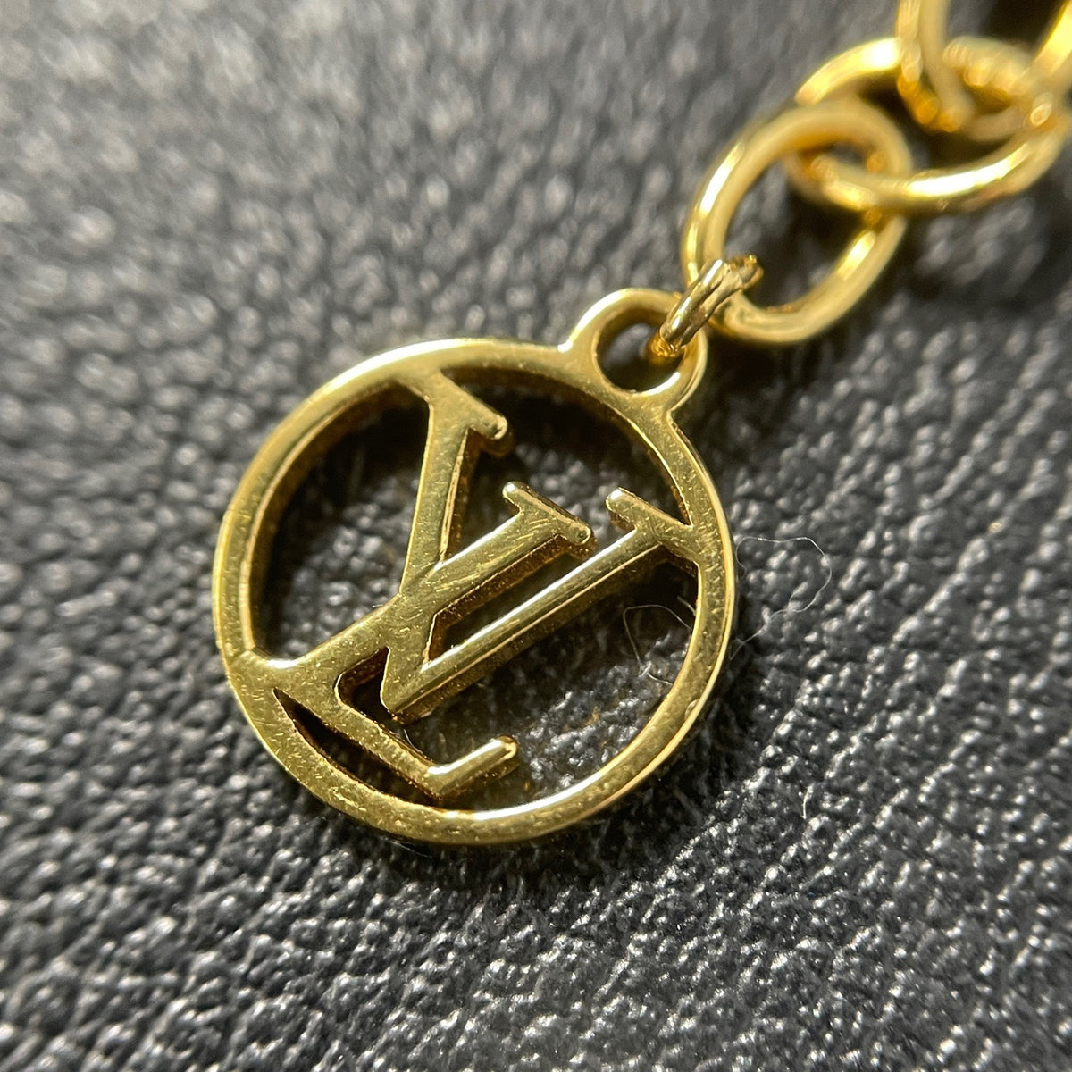 Louis Vuitton - Iconic - Gold-tone metal with clear rhinestone embellishment. - Gold - (47)