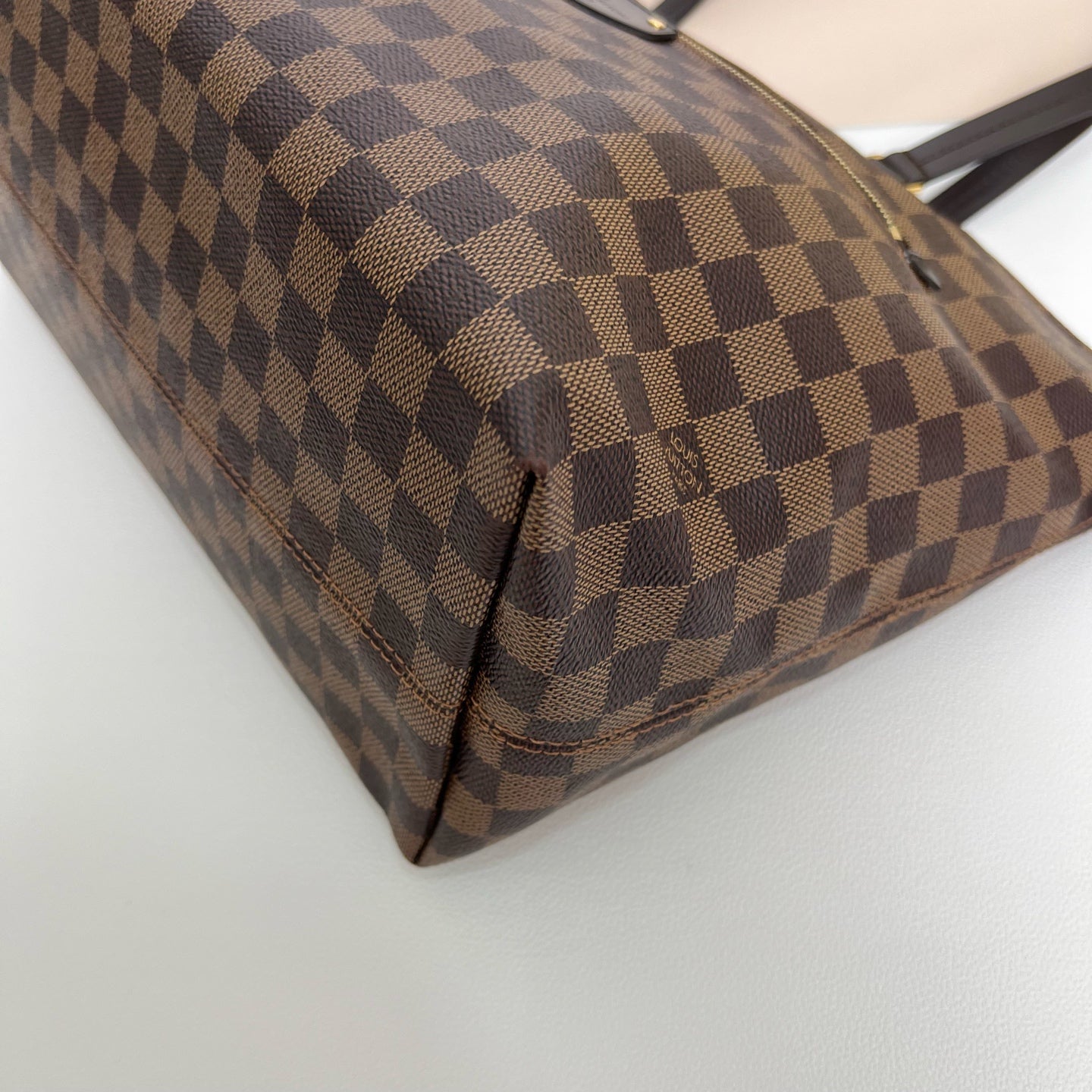 Louis Vuitton - Iena - Cloth - Brown - (medium)