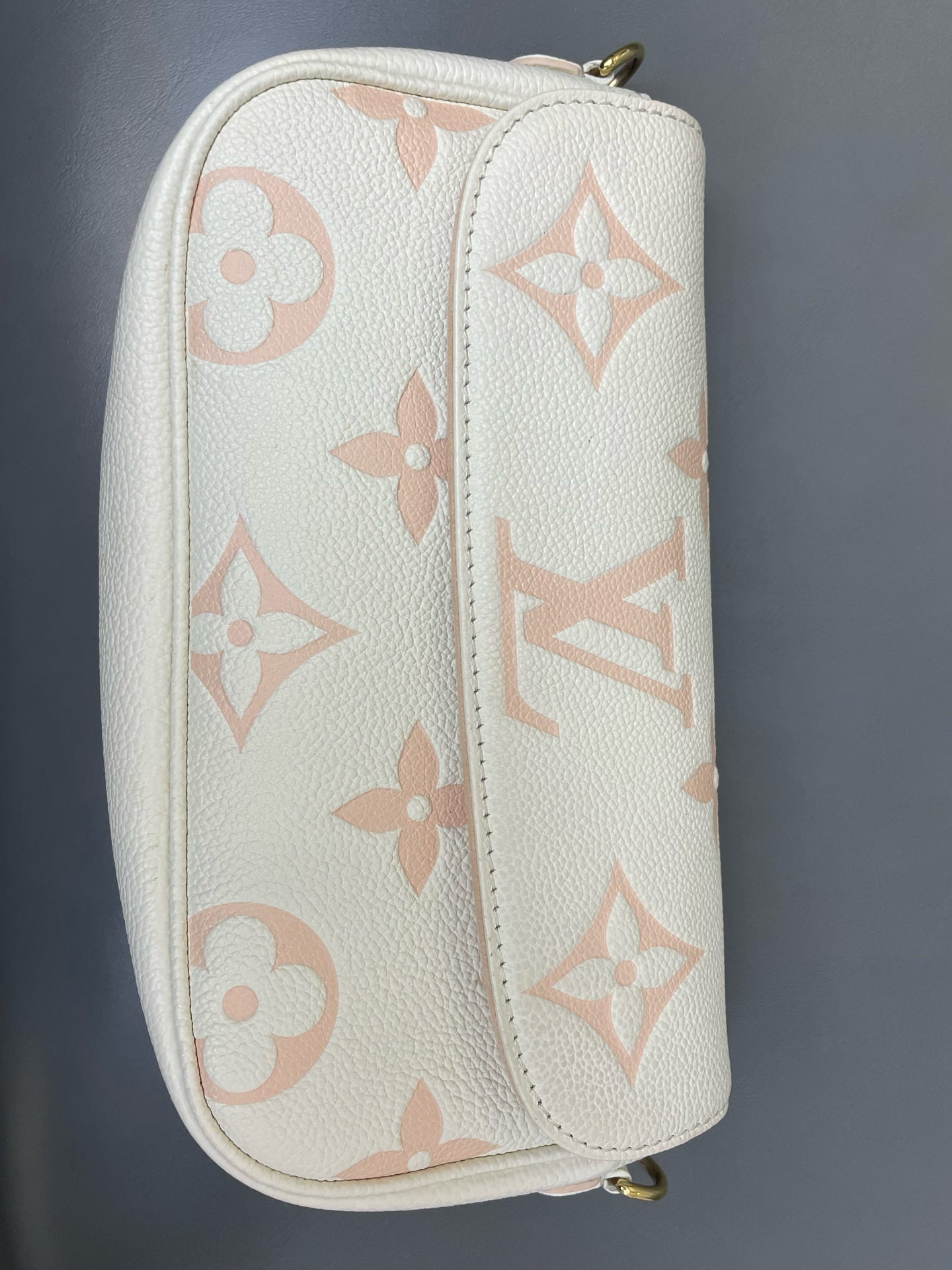 Louis Vuitton - Ivy - Embossed leather - White - (mini)