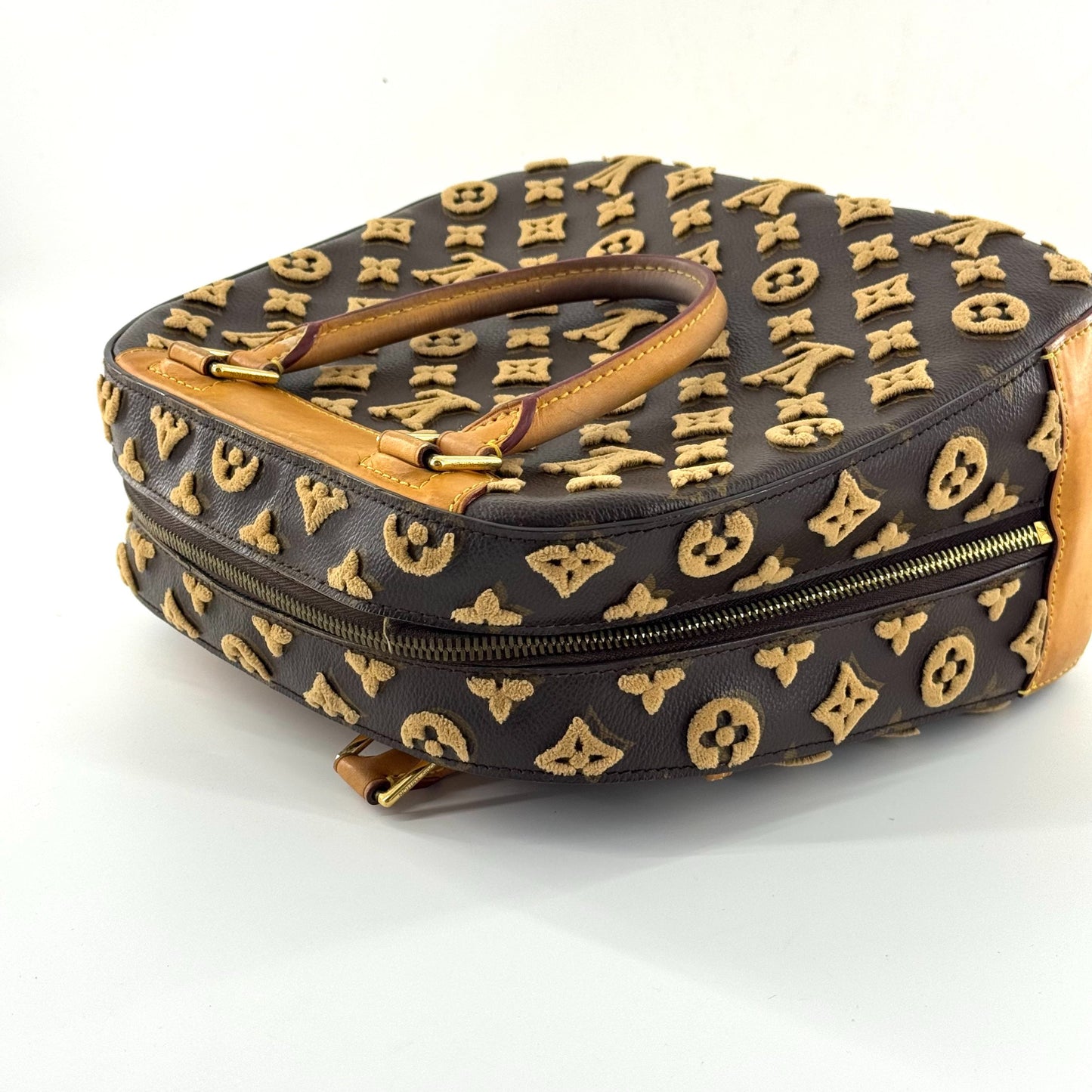 Louis Vuitton - Jeanne Flocked Monogram Handbag - Monogram canvas with flocked velvet and Vachetta leather trim - Brown - (medium)