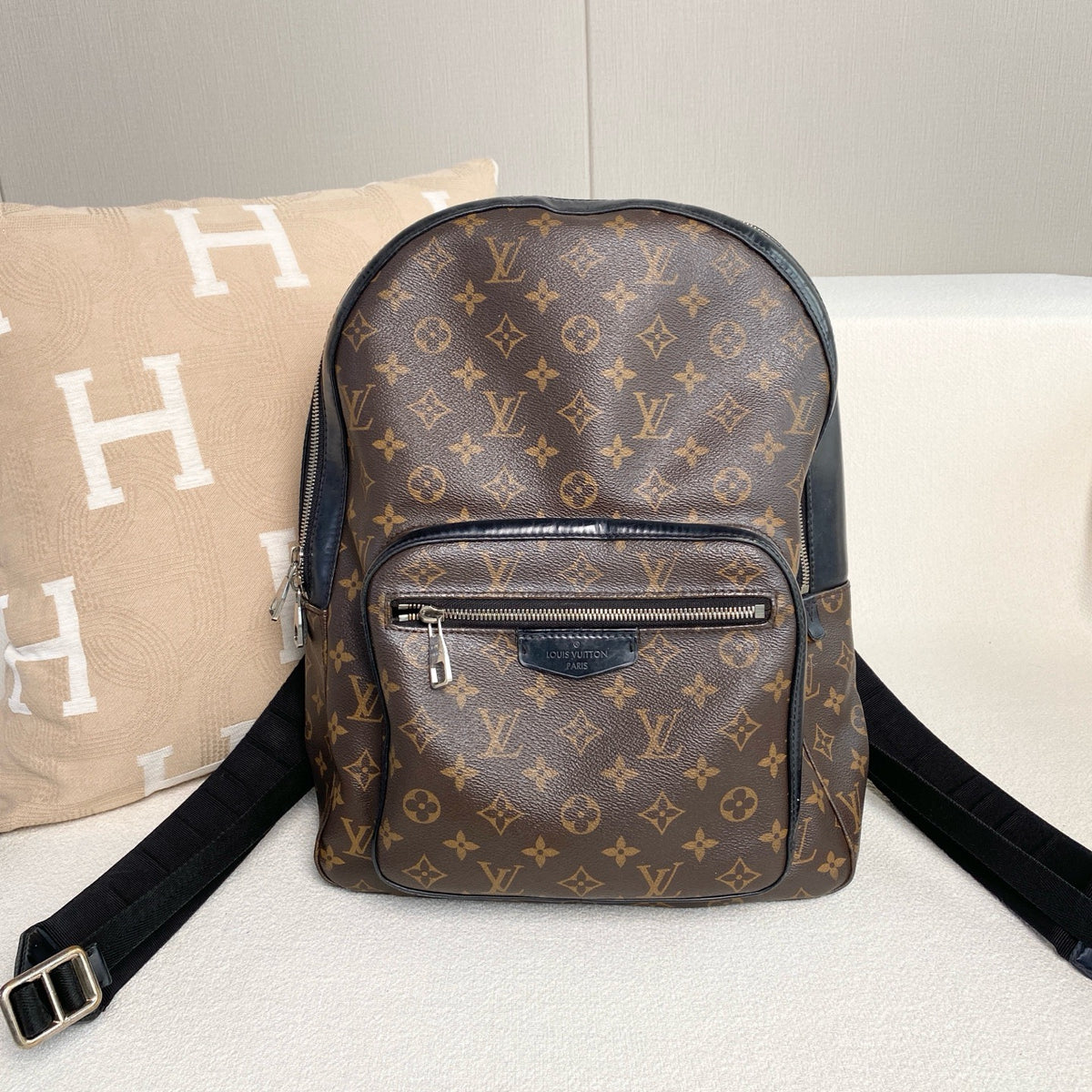 Louis Vuitton - Josh - Leather - Brown