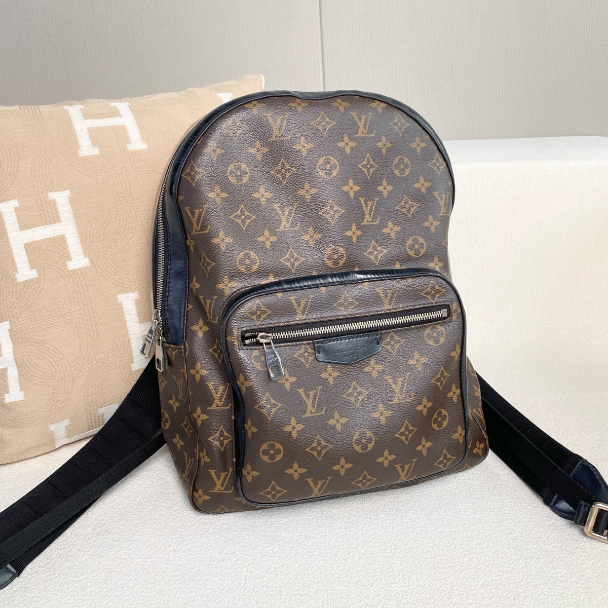 Louis Vuitton - Josh - Leather - Brown