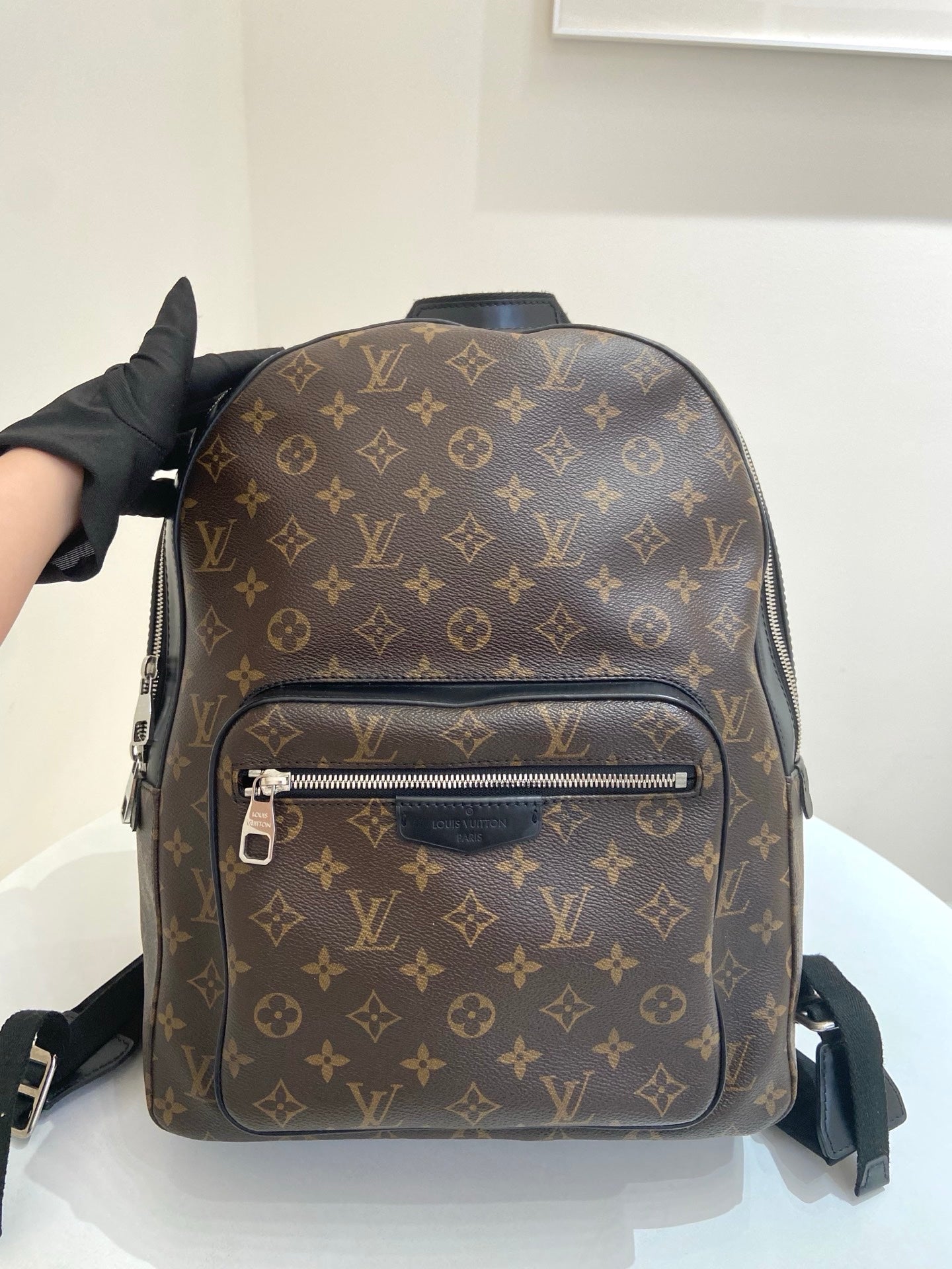 Louis Vuitton - Josh - Leather - Brown - (medium)