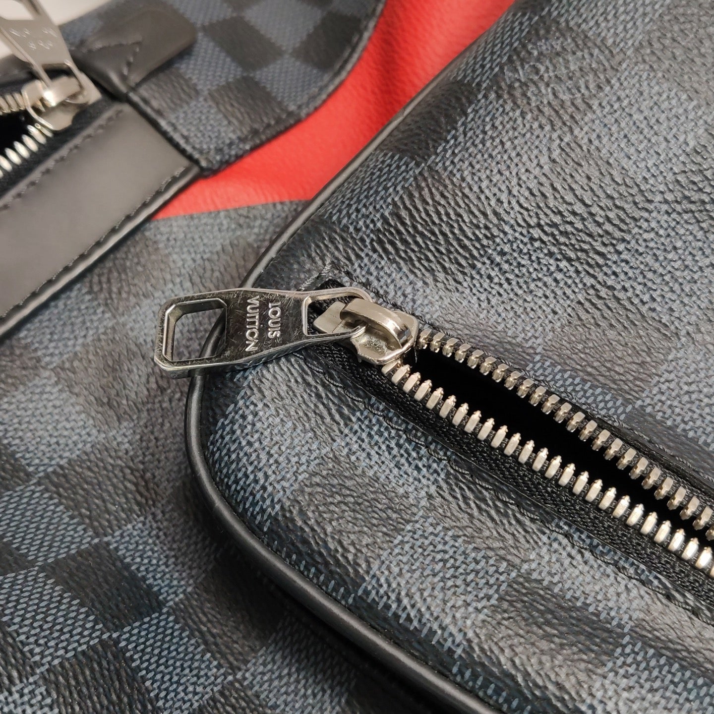 Louis Vuitton - Josh - Leather - Multicolour - (medium)