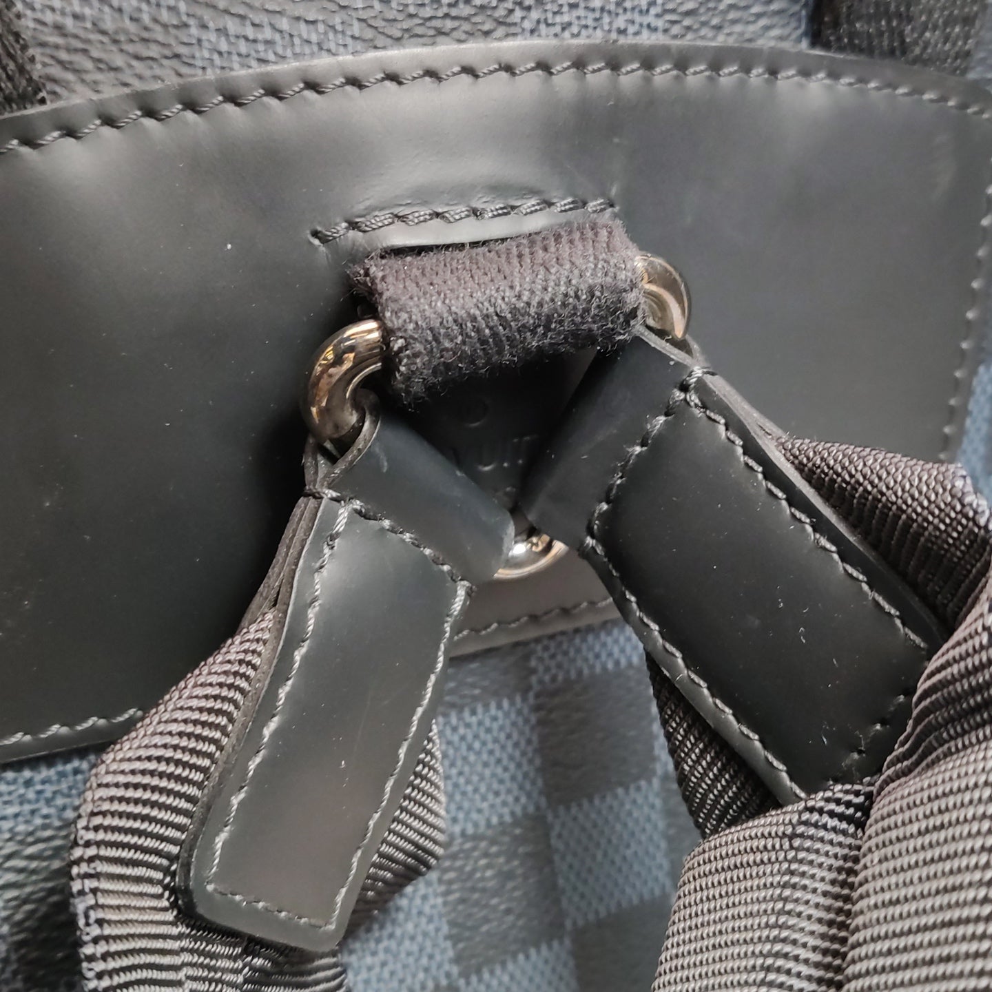 Louis Vuitton - Josh - Leather - Multicolour - (medium)