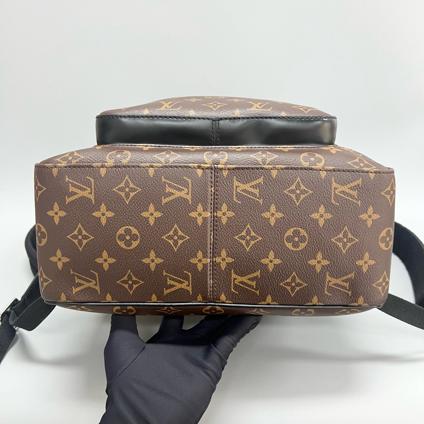 Louis Vuitton - Josh - Synthetic - Brown - (medium)