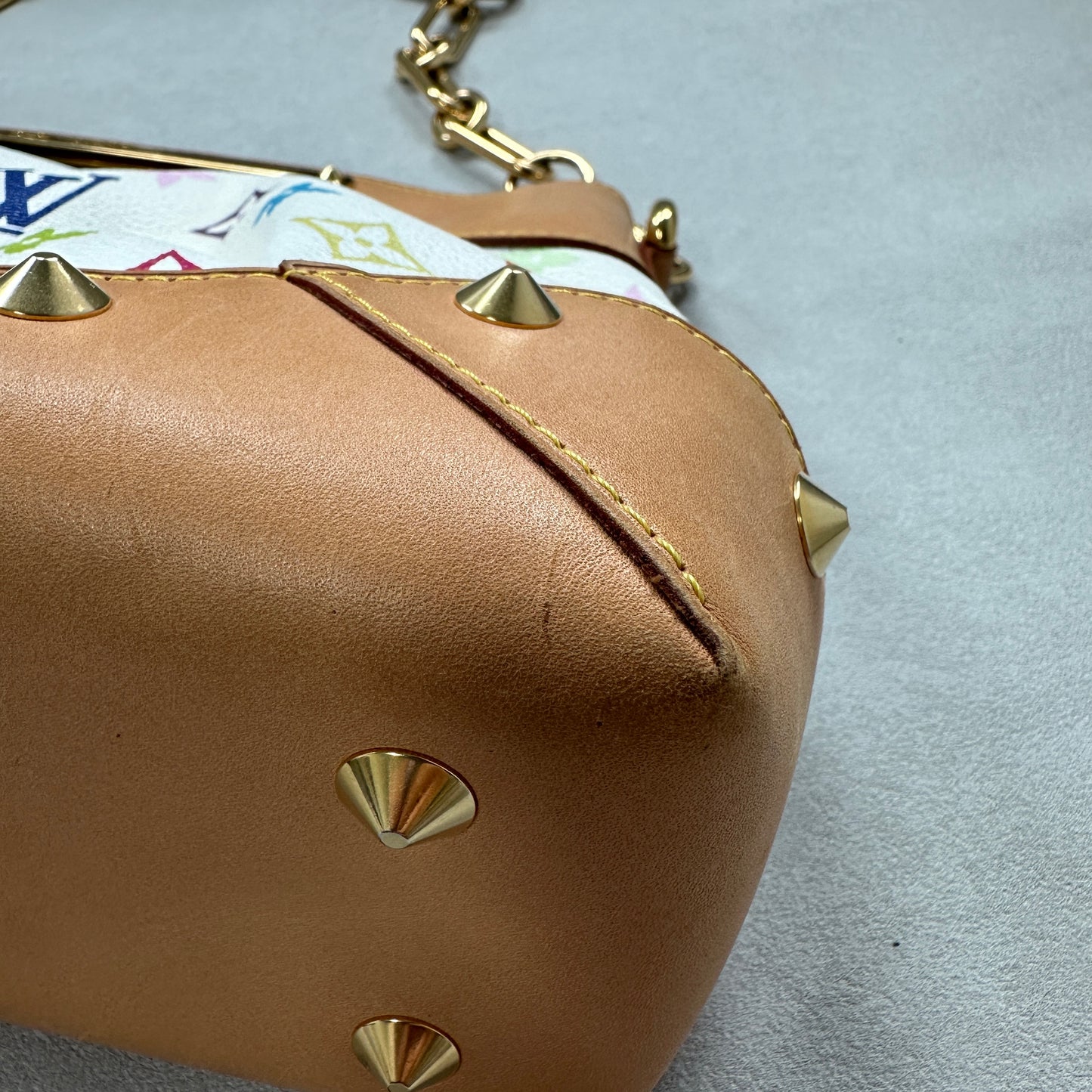 Louis Vuitton - Judy - Leather - White - (medium)