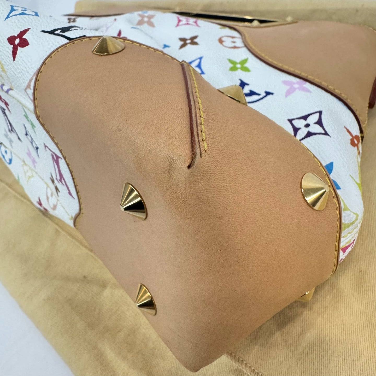 Louis Vuitton - Judy PM - Monogram Multicolore Canvas with Vachetta Leather Trim - White with Multicolour Monogram - (medium)