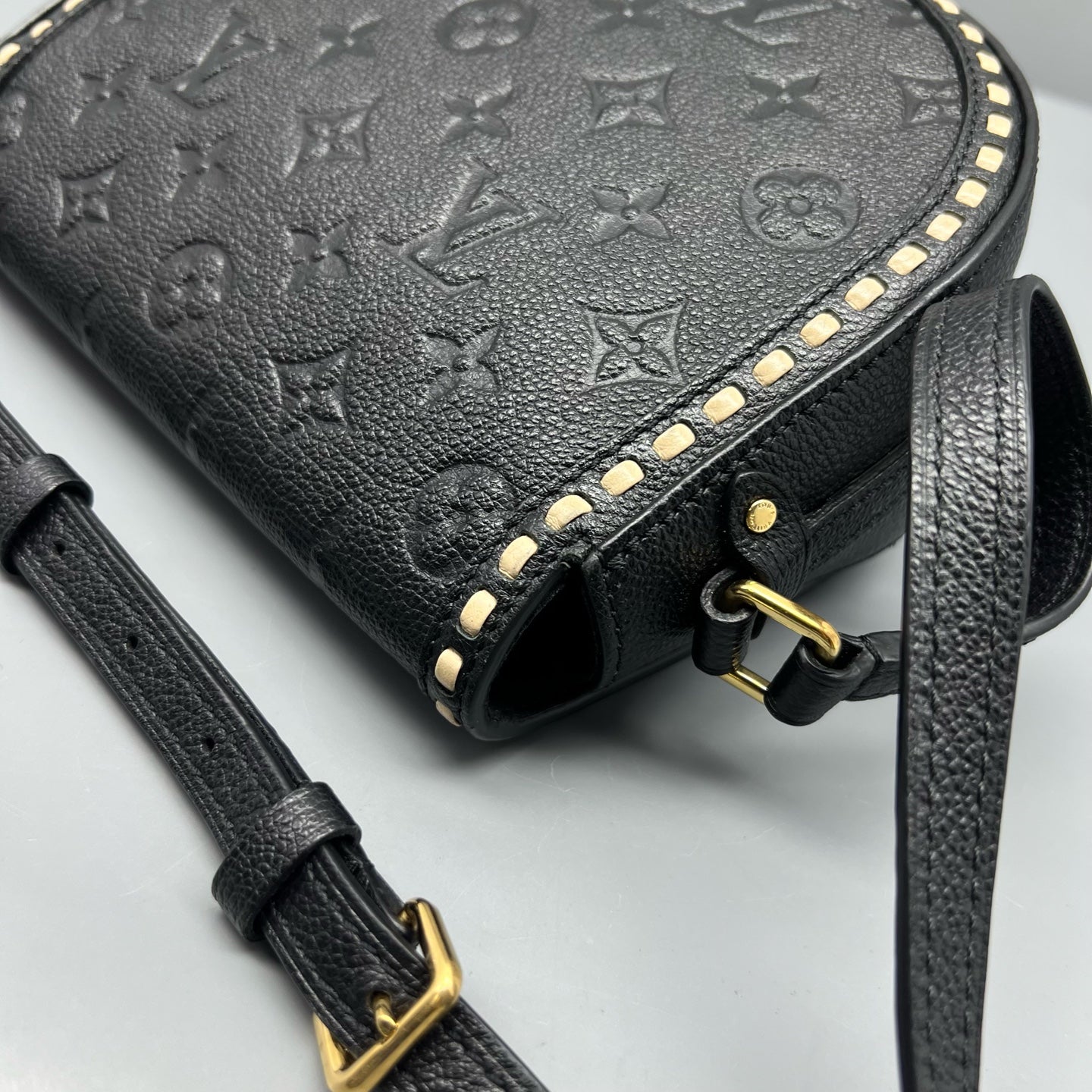 Louis Vuitton - Junot - Leather - Black - (mini)