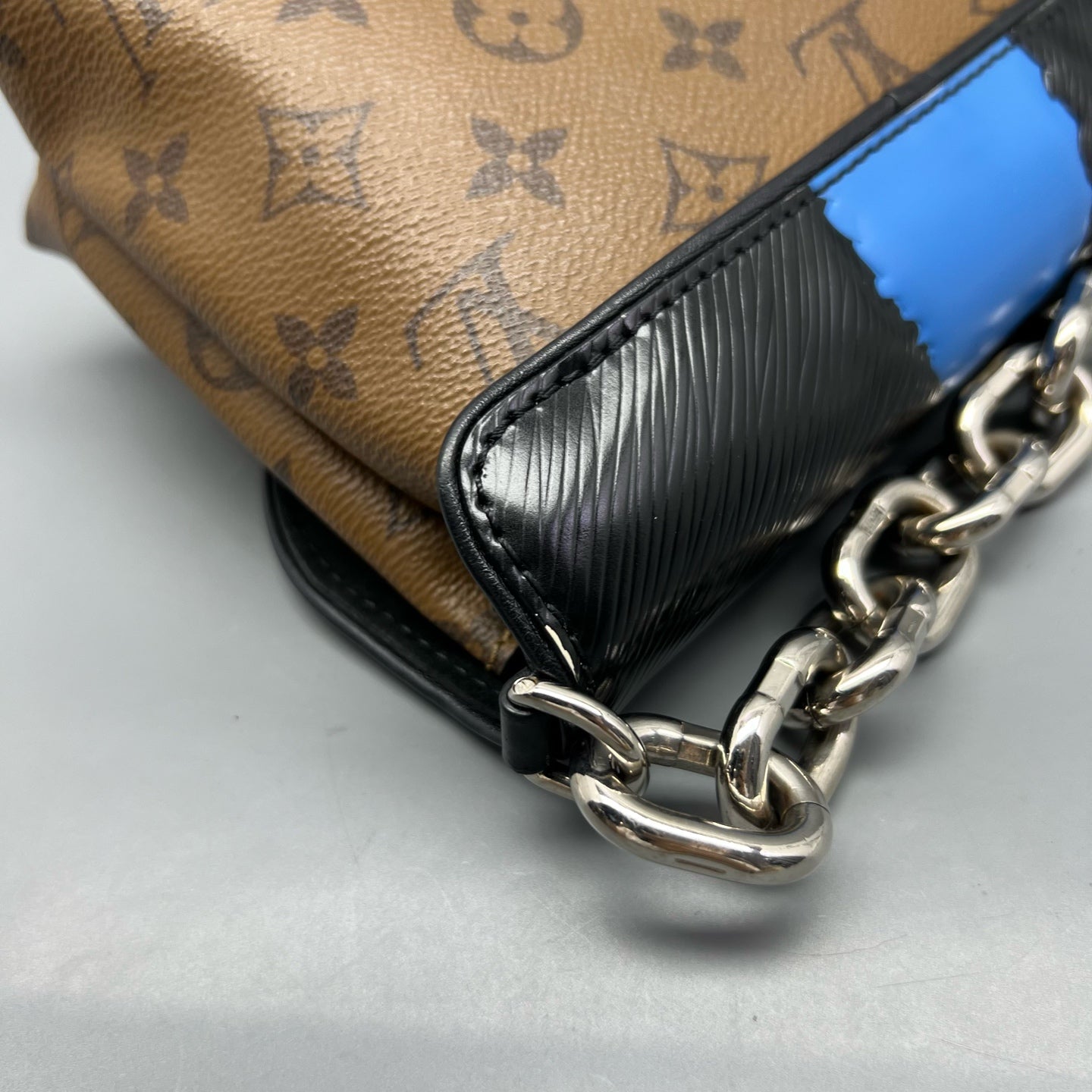 Louis Vuitton - Kansai Yamamoto Kabuki Mask Chain Bag - Leather - Multicolour - (mini)
