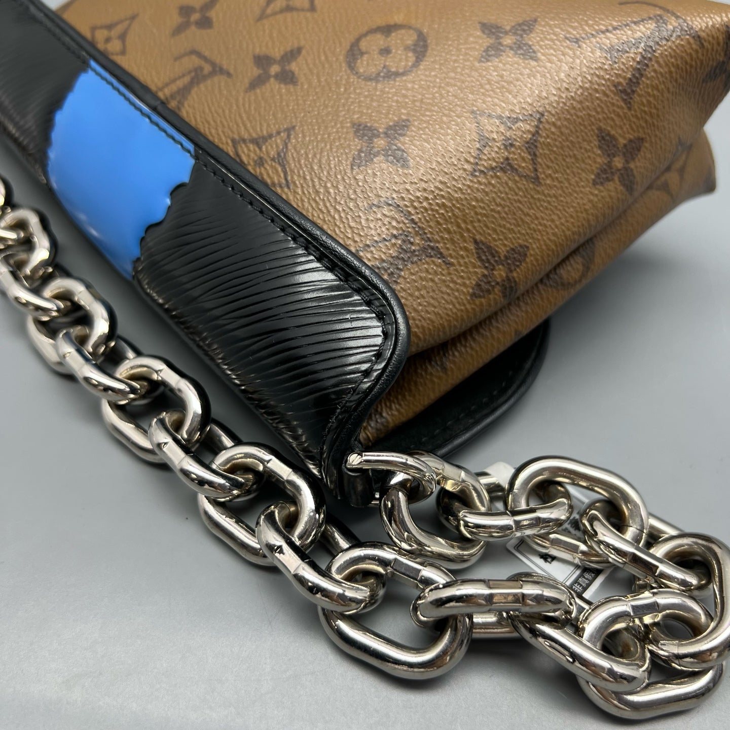 Louis Vuitton - Kansai Yamamoto Kabuki Mask Chain Bag - Leather - Multicolour - (mini)