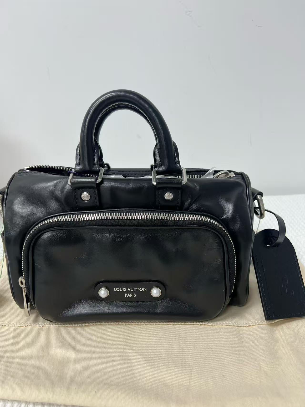 Louis Vuitton - Keepall Cargo - Leather - Black - (mini)