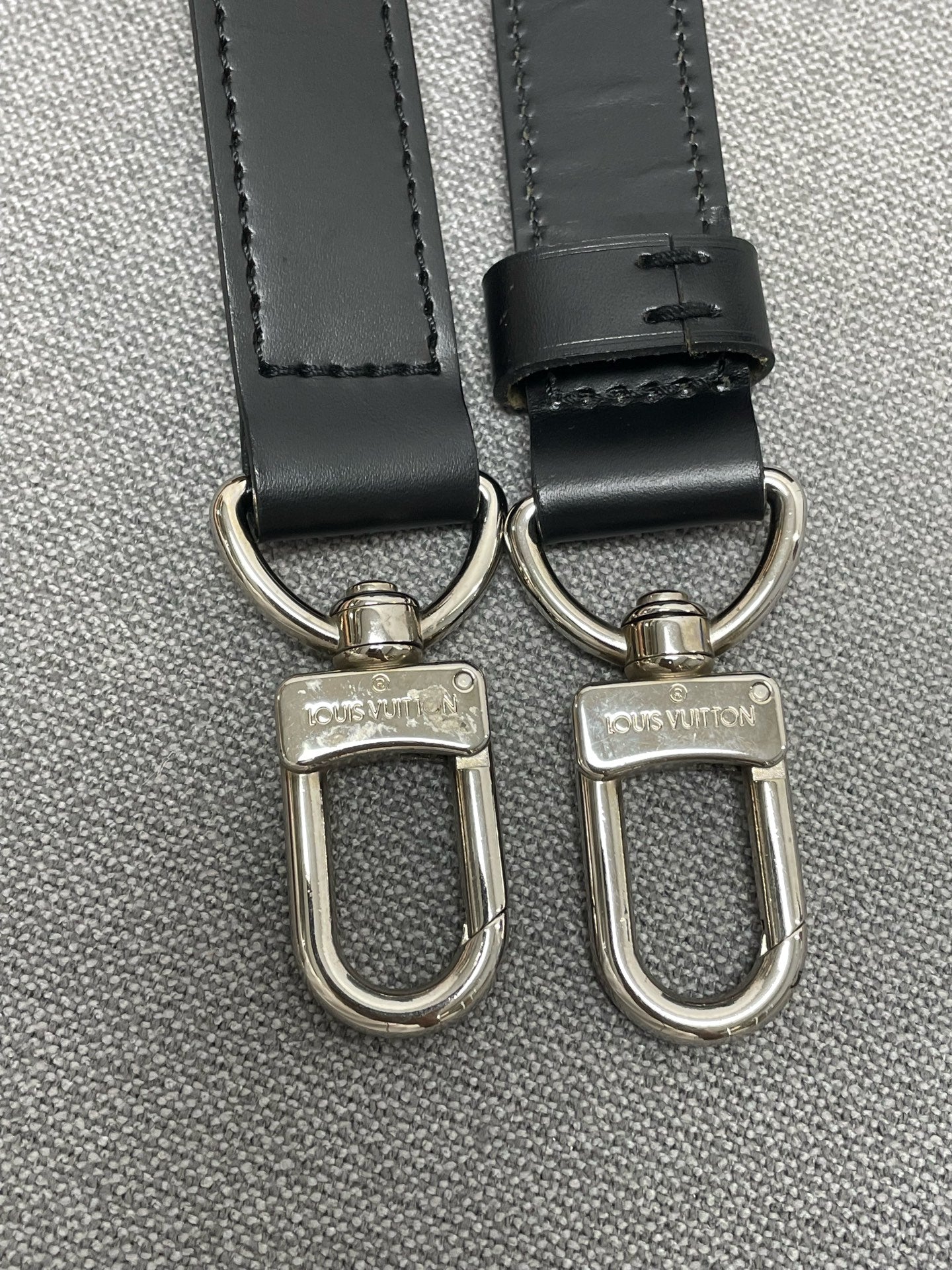 Louis Vuitton - Keepall - Leather - Black - (large)