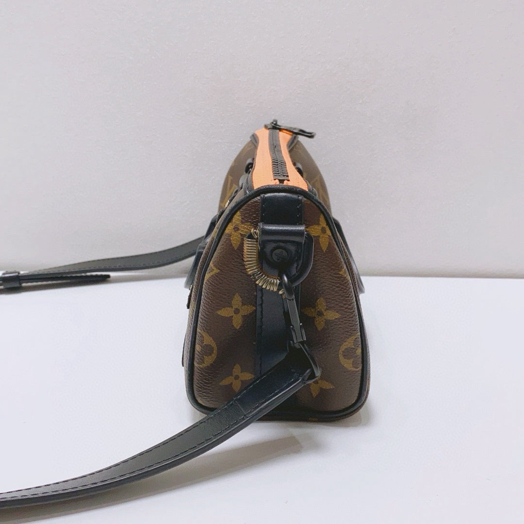 Louis Vuitton - Keepall XS Scarecrow - Monogram coated canvas with leather trim - Brown - (Mini)