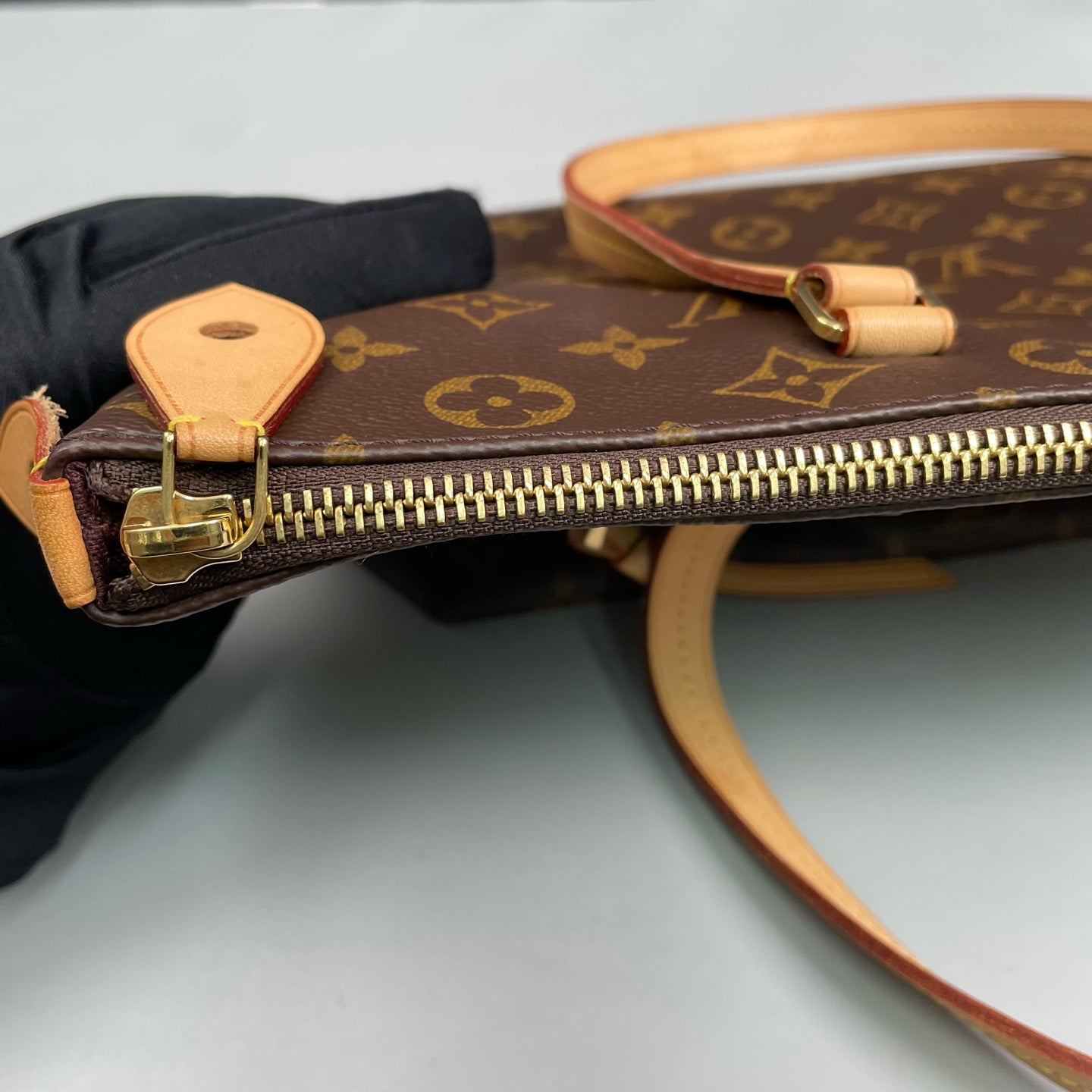 Louis Vuitton - Lena - Leather - Brown - (medium)