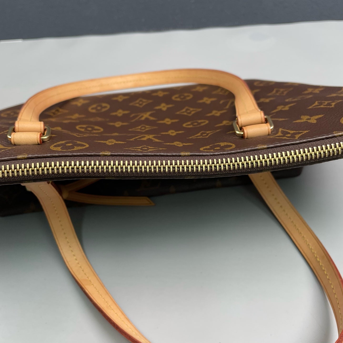 Louis Vuitton - Lena - Leather - Brown - (medium)