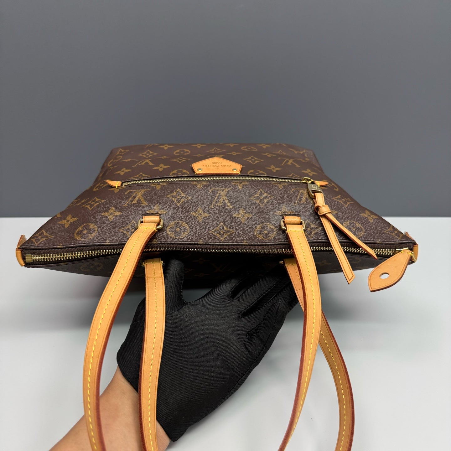 Louis Vuitton - Lena - Synthetic - Brown - (medium)