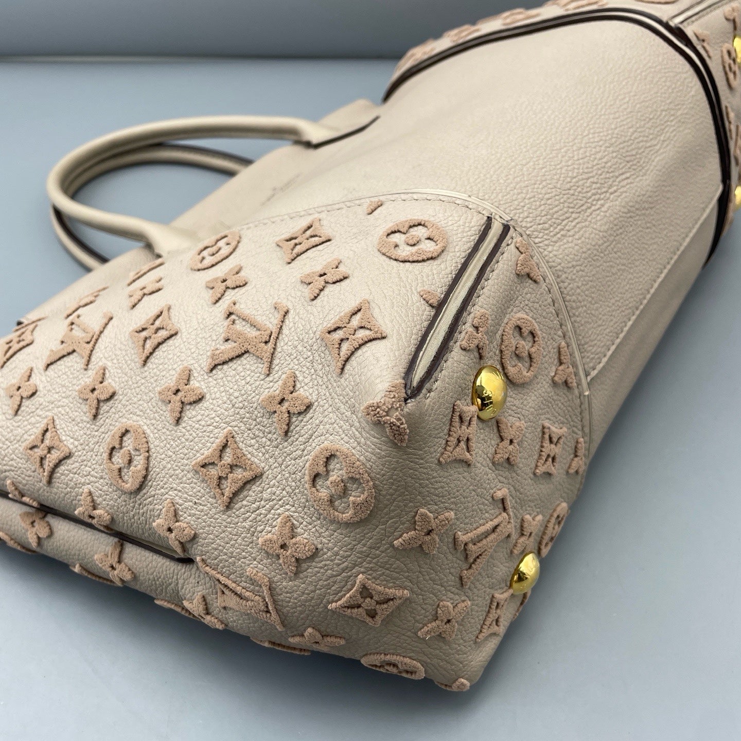 Louis Vuitton - Lockit - Leather - Beige - (medium)