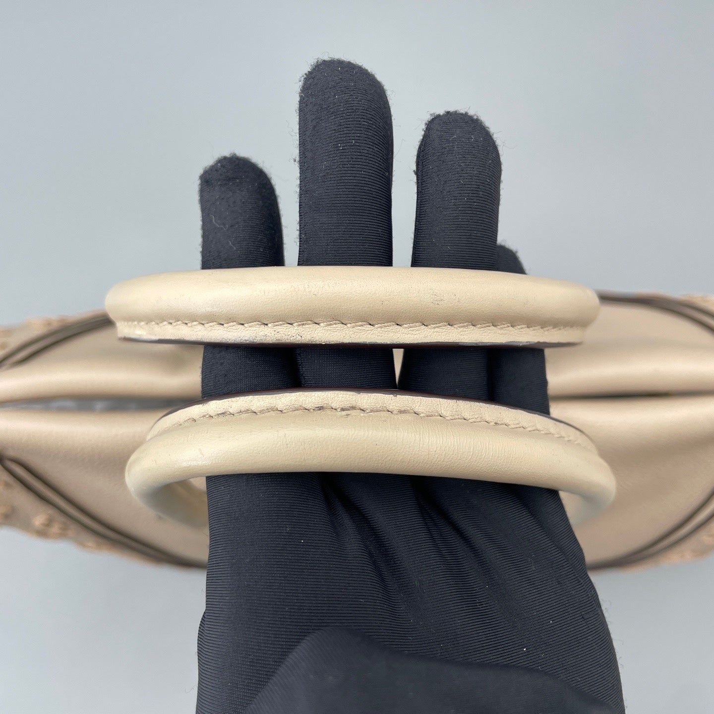 Louis Vuitton - Lockit - Leather - Beige - (medium)