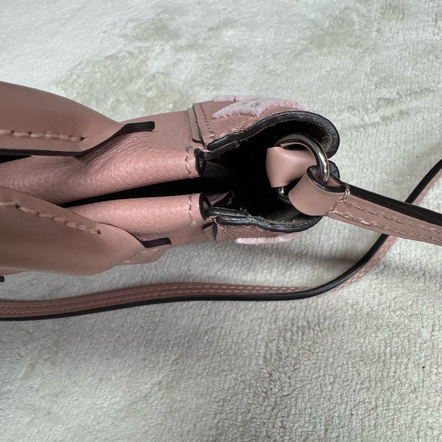 Louis Vuitton - Lockit nano - Leather - Pink - (mini)