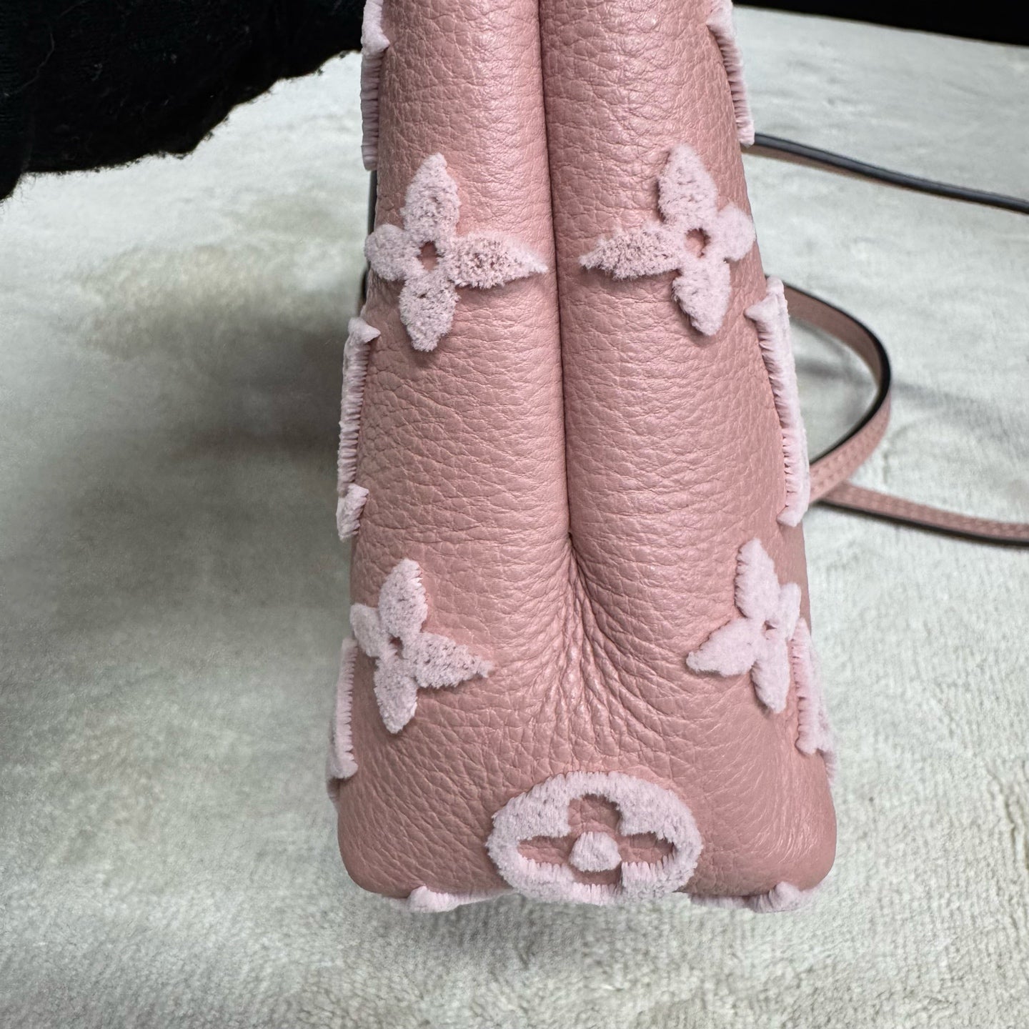 Louis Vuitton - Lockit nano - Leather - Pink - (mini)