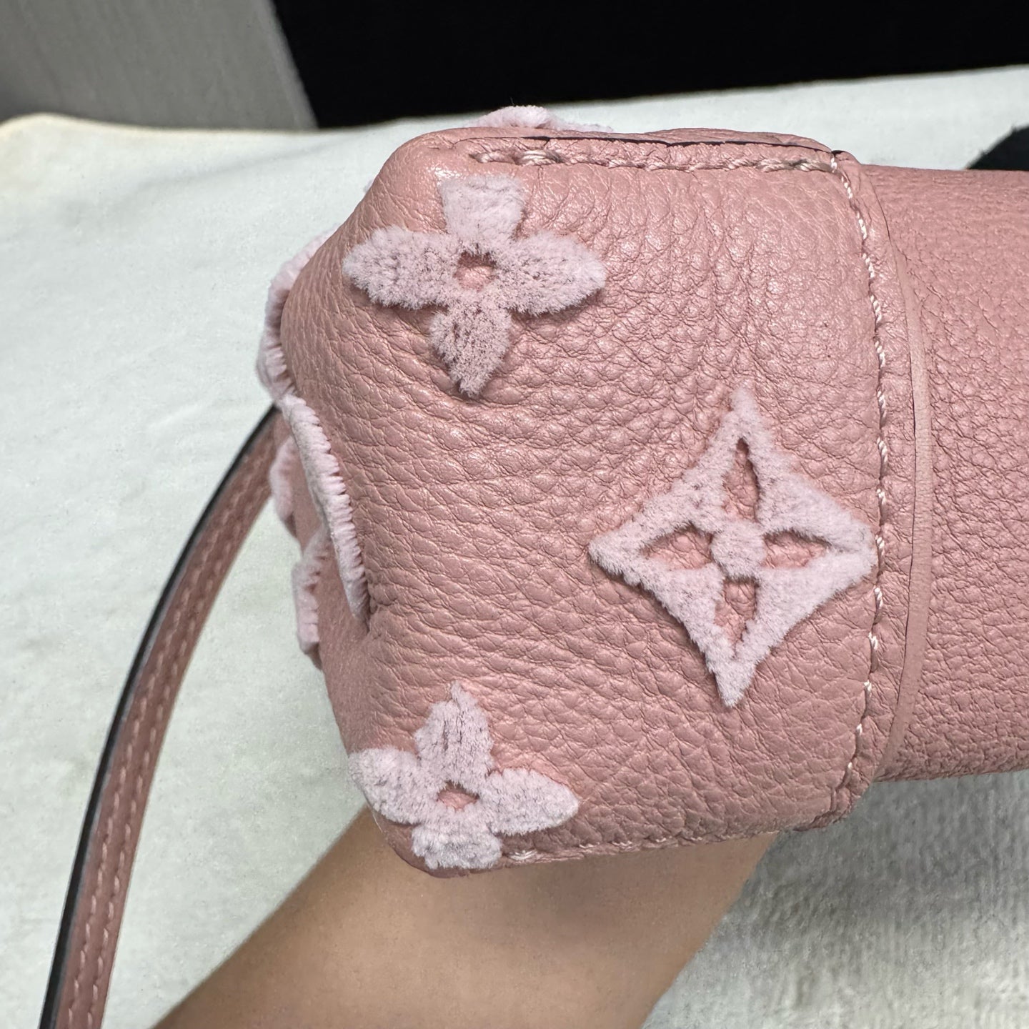 Louis Vuitton - Lockit nano - Leather - Pink - (mini)