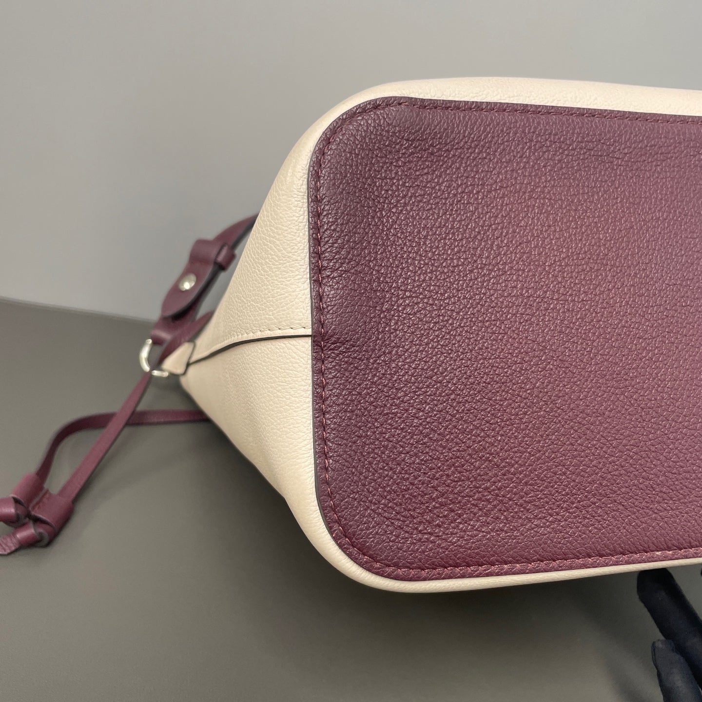 Louis Vuitton - Lockme Bucket Bag - Leather - Multicolour - (medium)