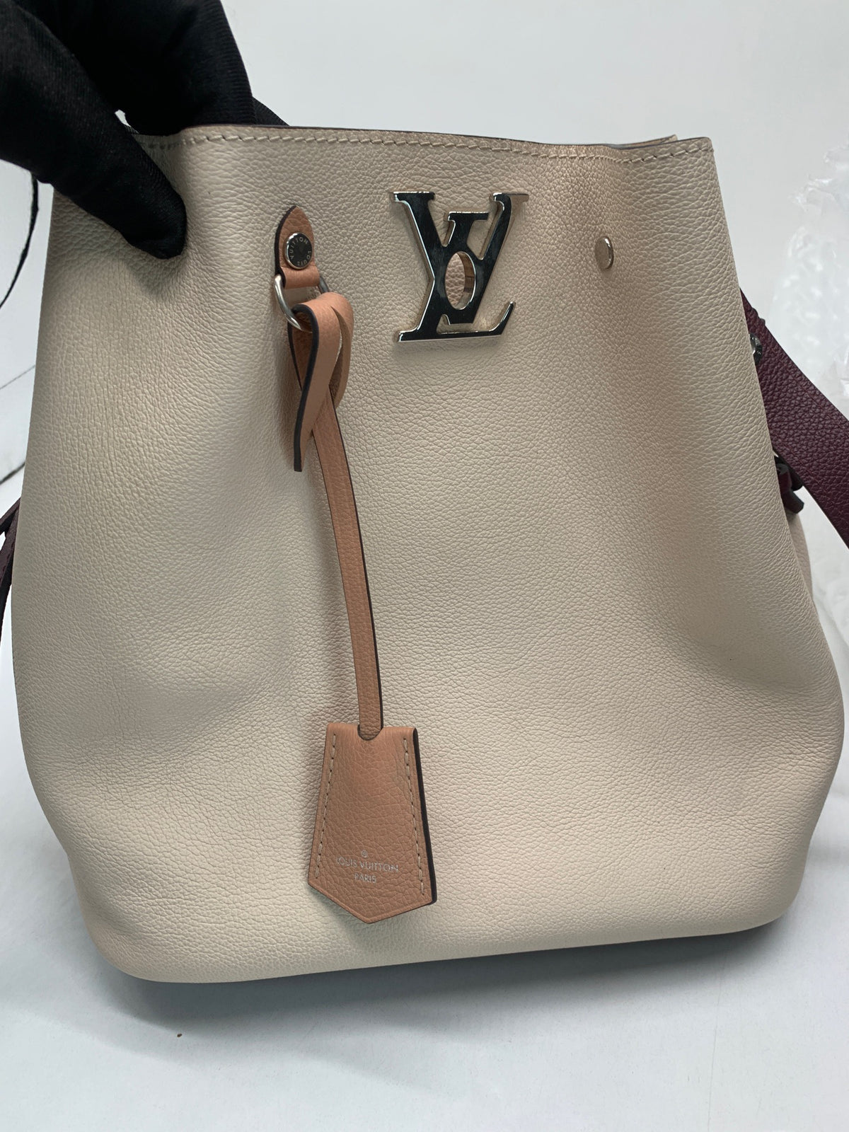 Louis Vuitton - Lockme Bucket - Leather - Beige - (medium)