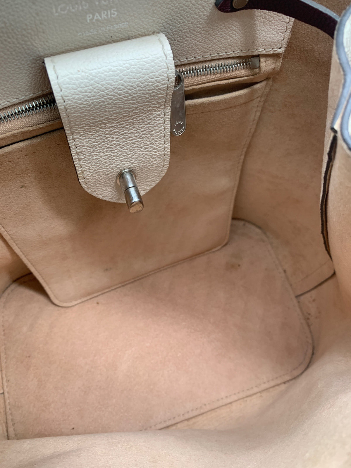Louis Vuitton - Lockme Bucket - Leather - Beige - (medium)
