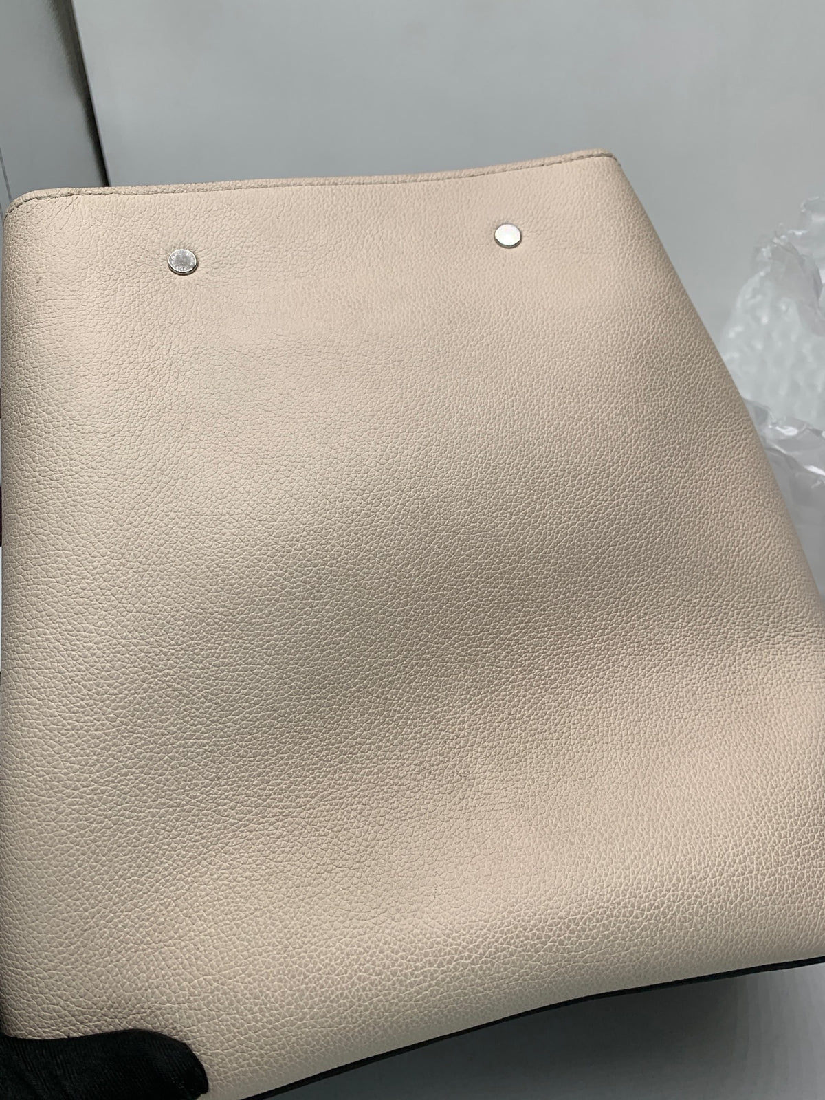 Louis Vuitton - Lockme Bucket - Leather - Beige - (medium)
