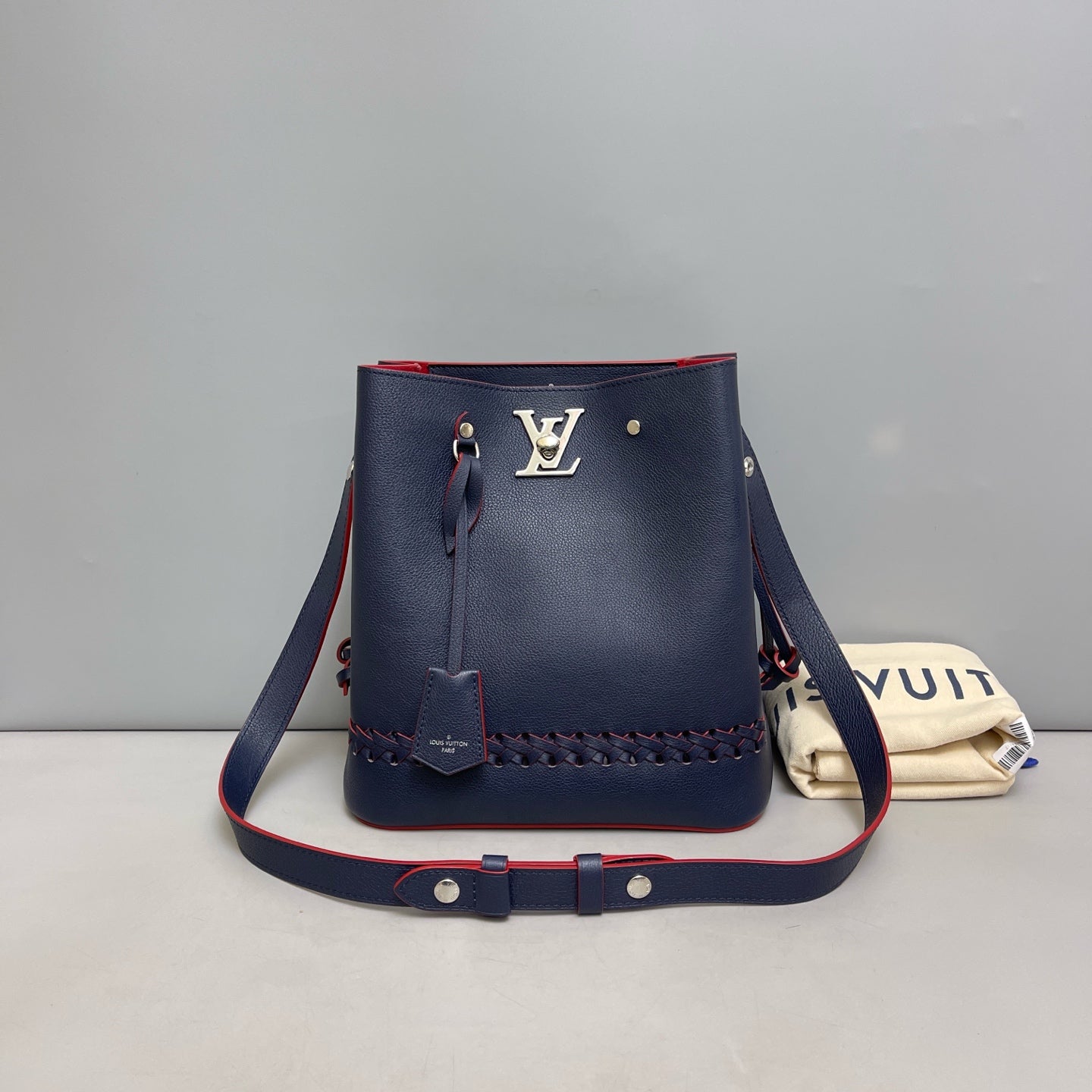 Louis Vuitton - Lockme Bucket - Leather - Blue - (medium)