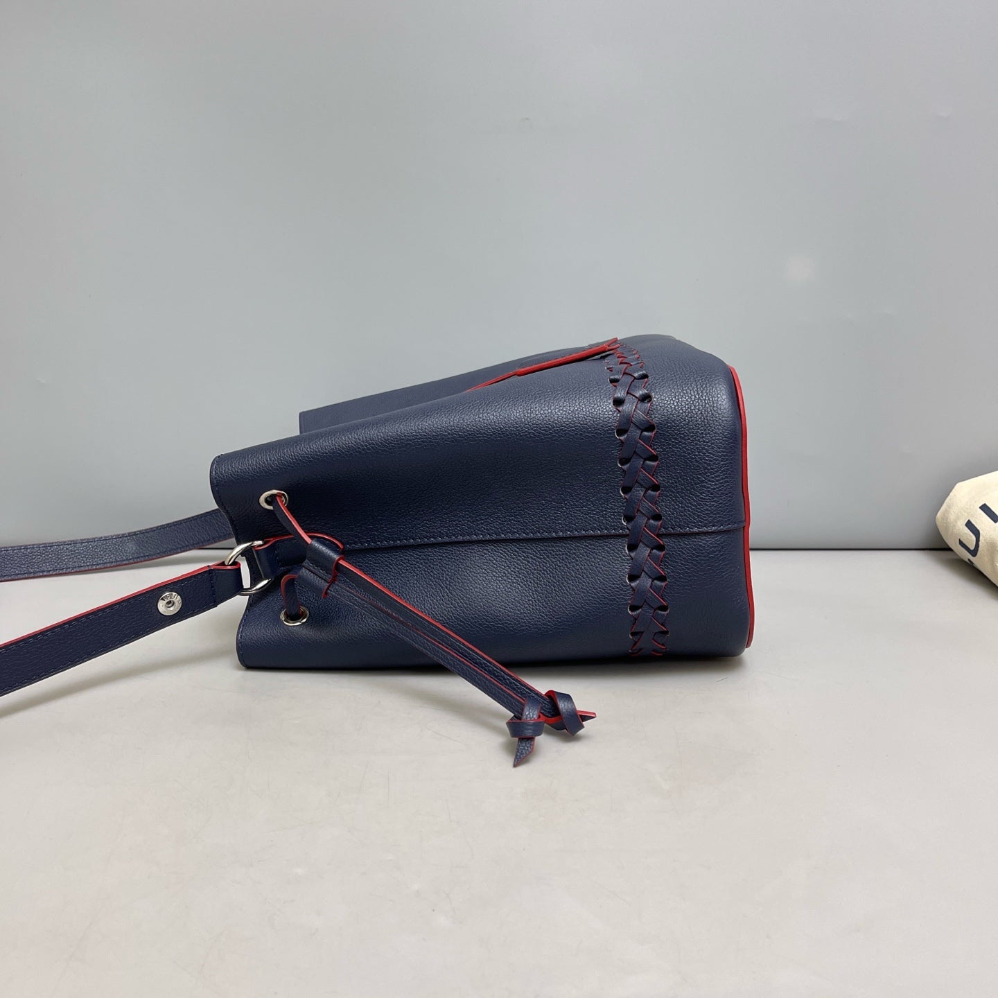 Louis Vuitton - Lockme Bucket - Leather - Blue - (medium)
