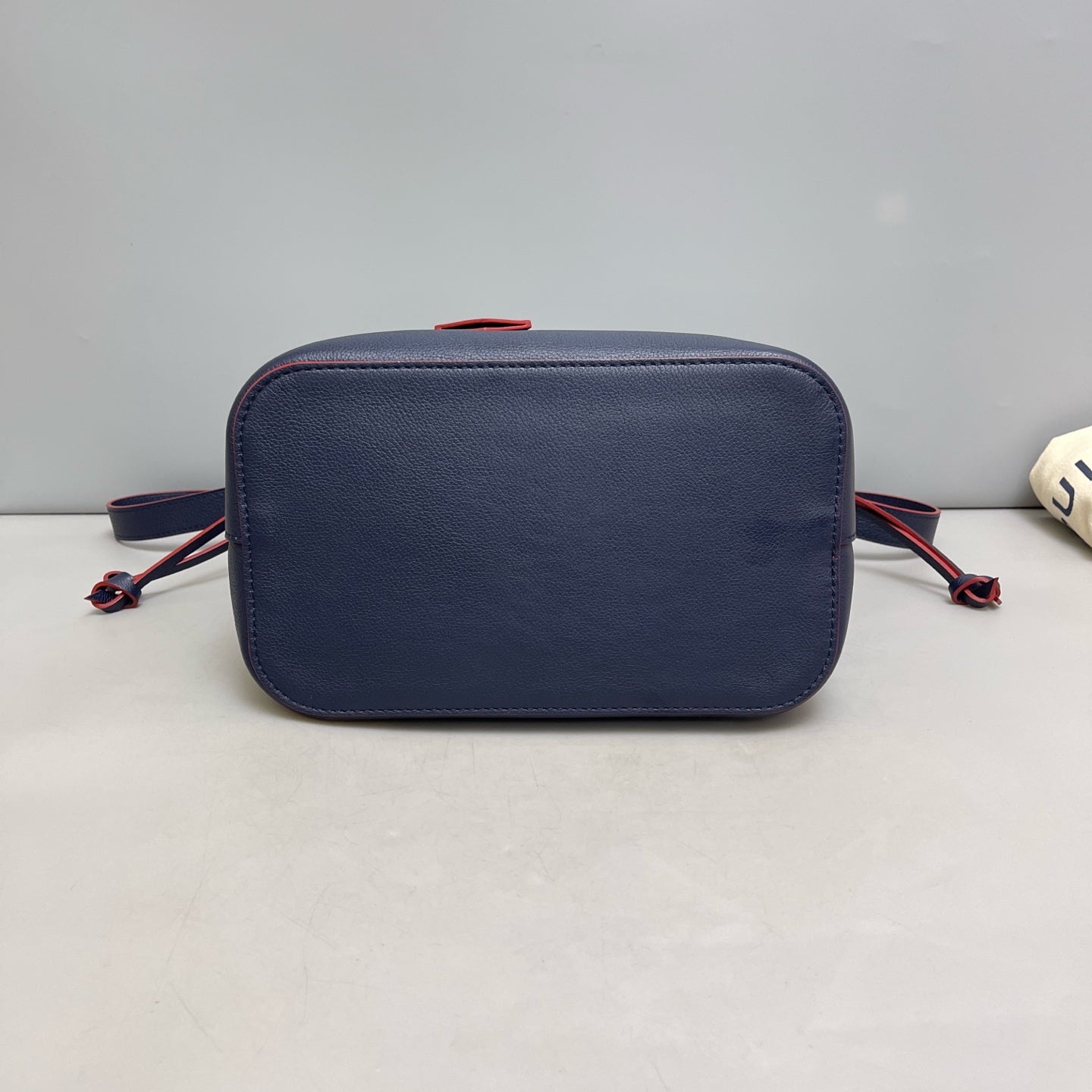 Louis Vuitton - Lockme Bucket - Leather - Blue - (medium)