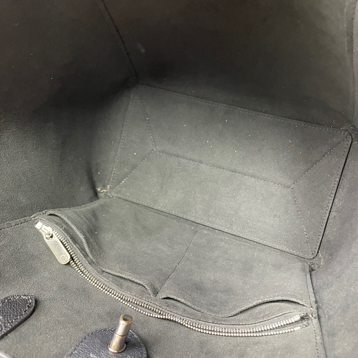 Louis Vuitton - Lockme Cabas - Leather - Grey - (medium)