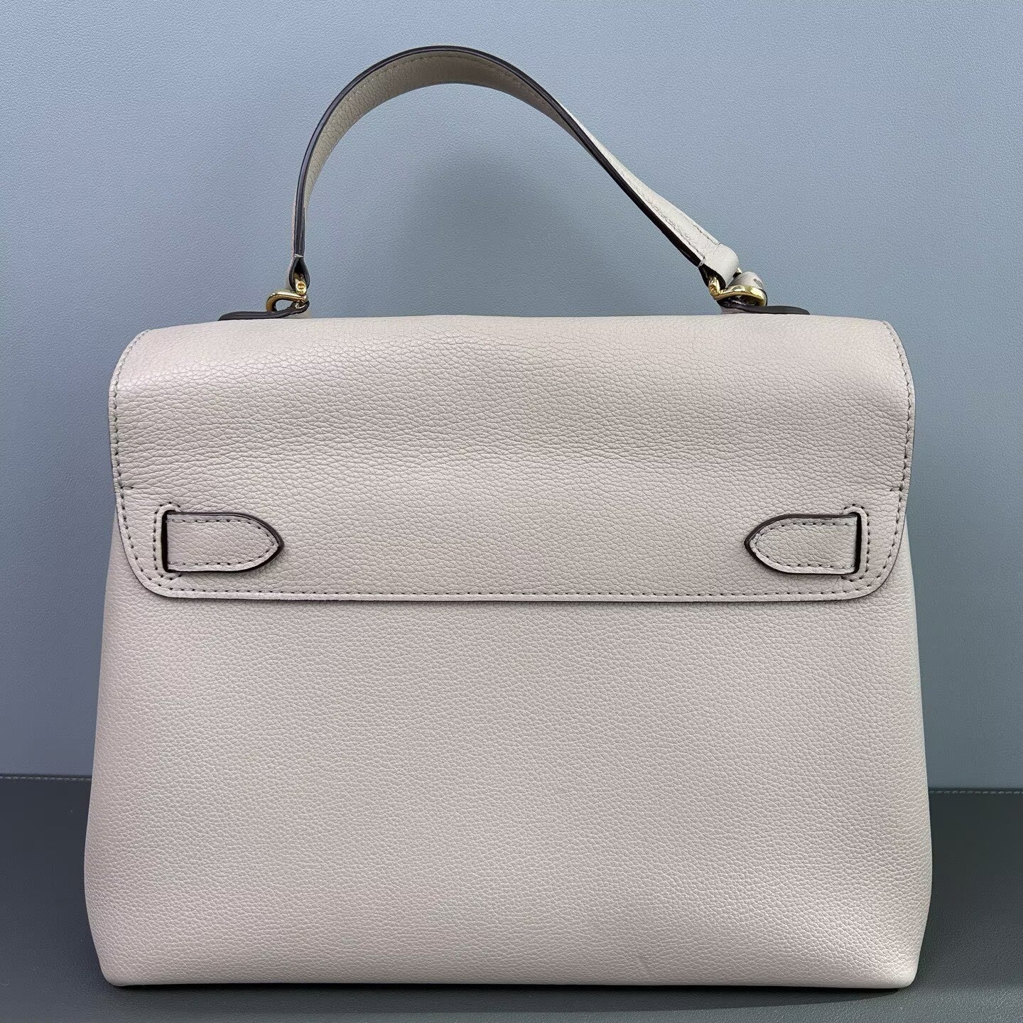 Louis Vuitton - Lockme Ever - Cowhide leather - Taupe - (Medium)