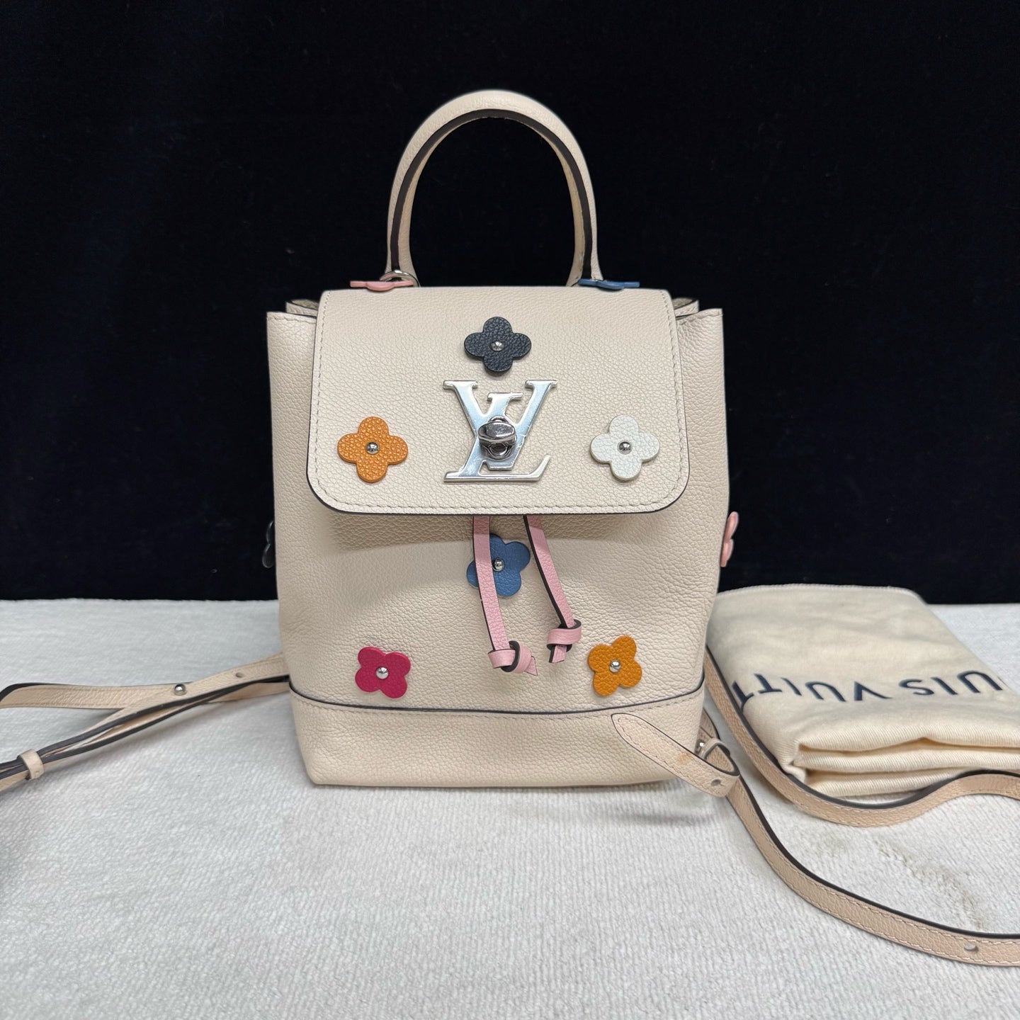 Louis Vuitton - Lockme - Leather - Beige - (mini)