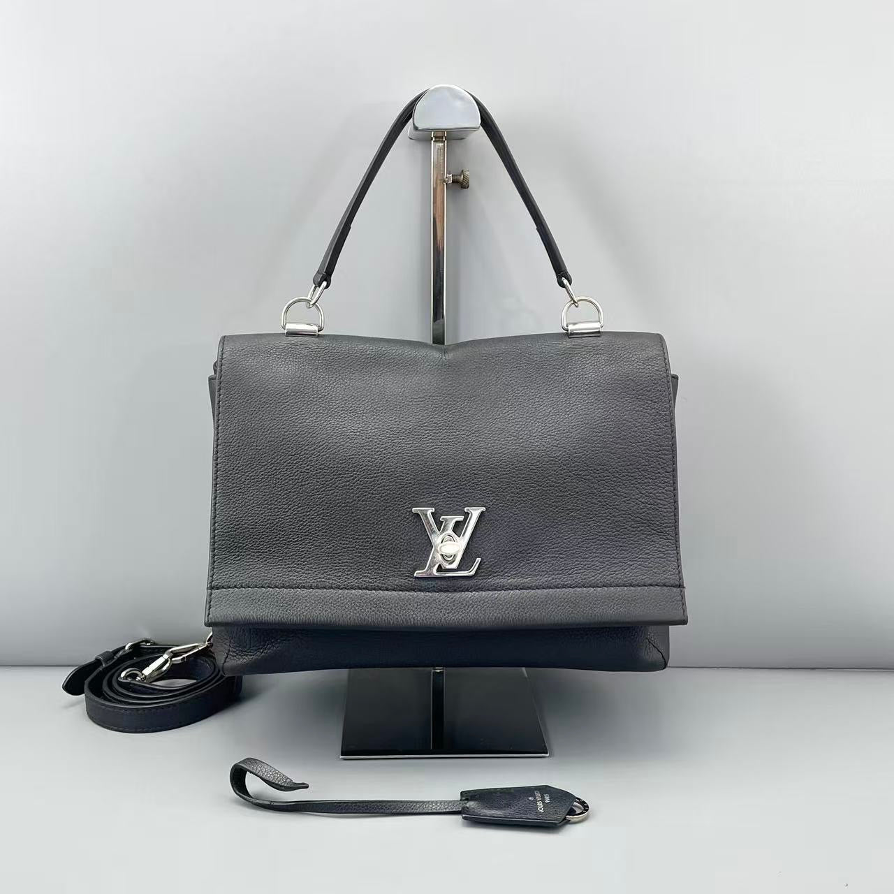 Louis Vuitton - Lockme - Leather - Black - (medium)