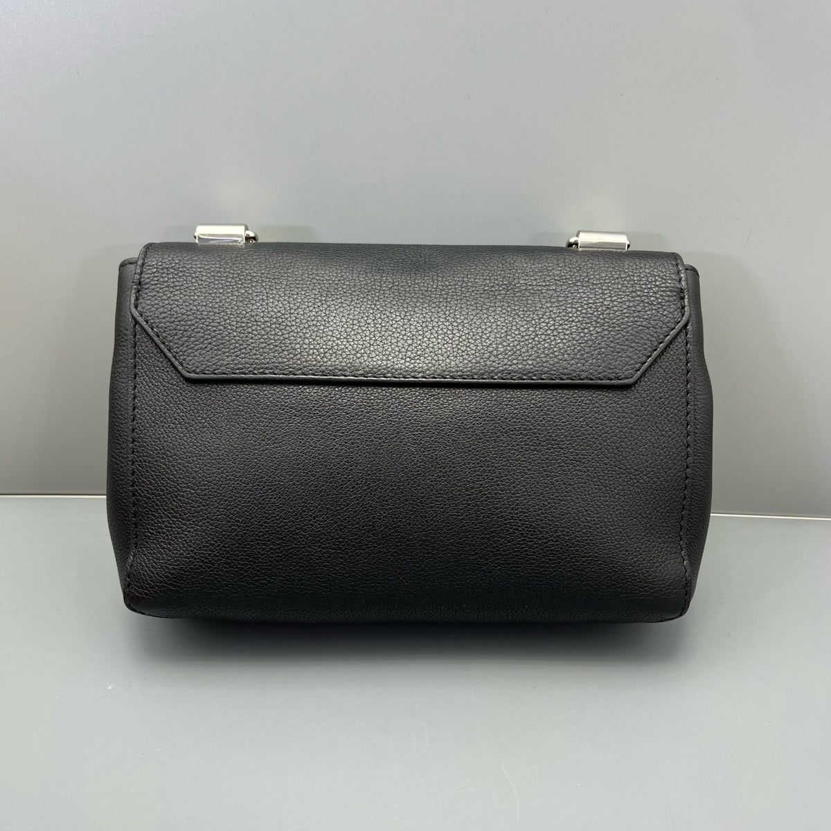 Louis Vuitton - Lockme - Leather - Black - (small)