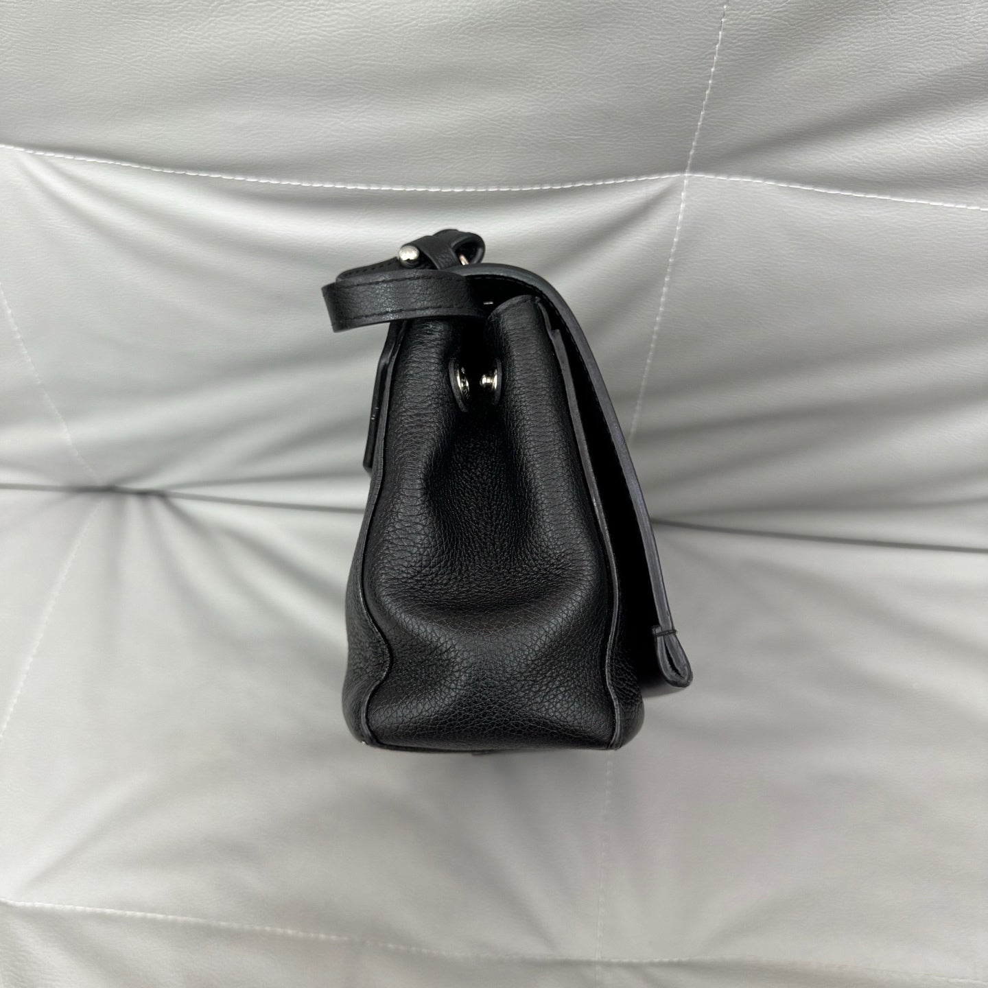 Louis Vuitton - Lockme - Leather - Black - (small)