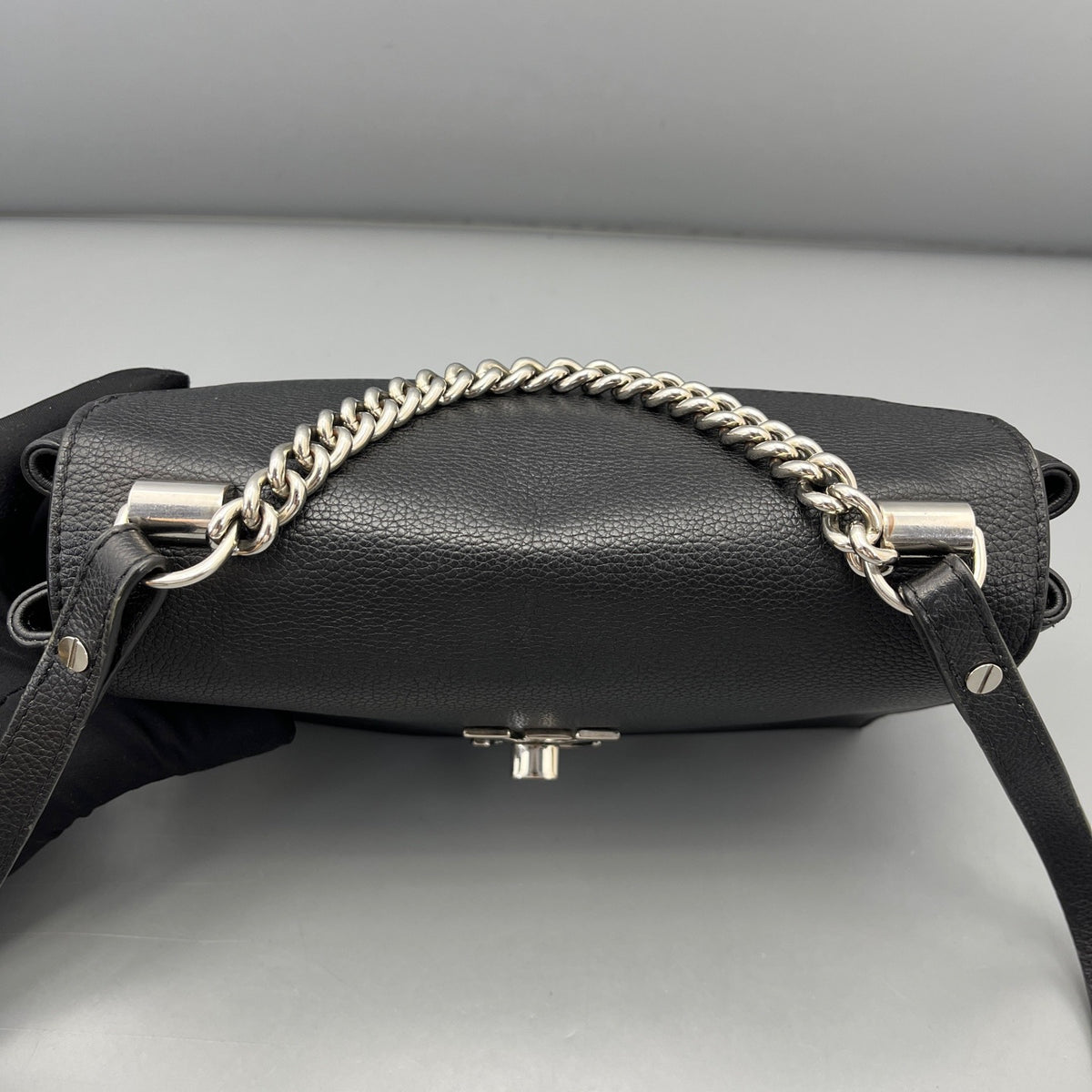 Louis Vuitton - Lockme - Leather - Black - (small)