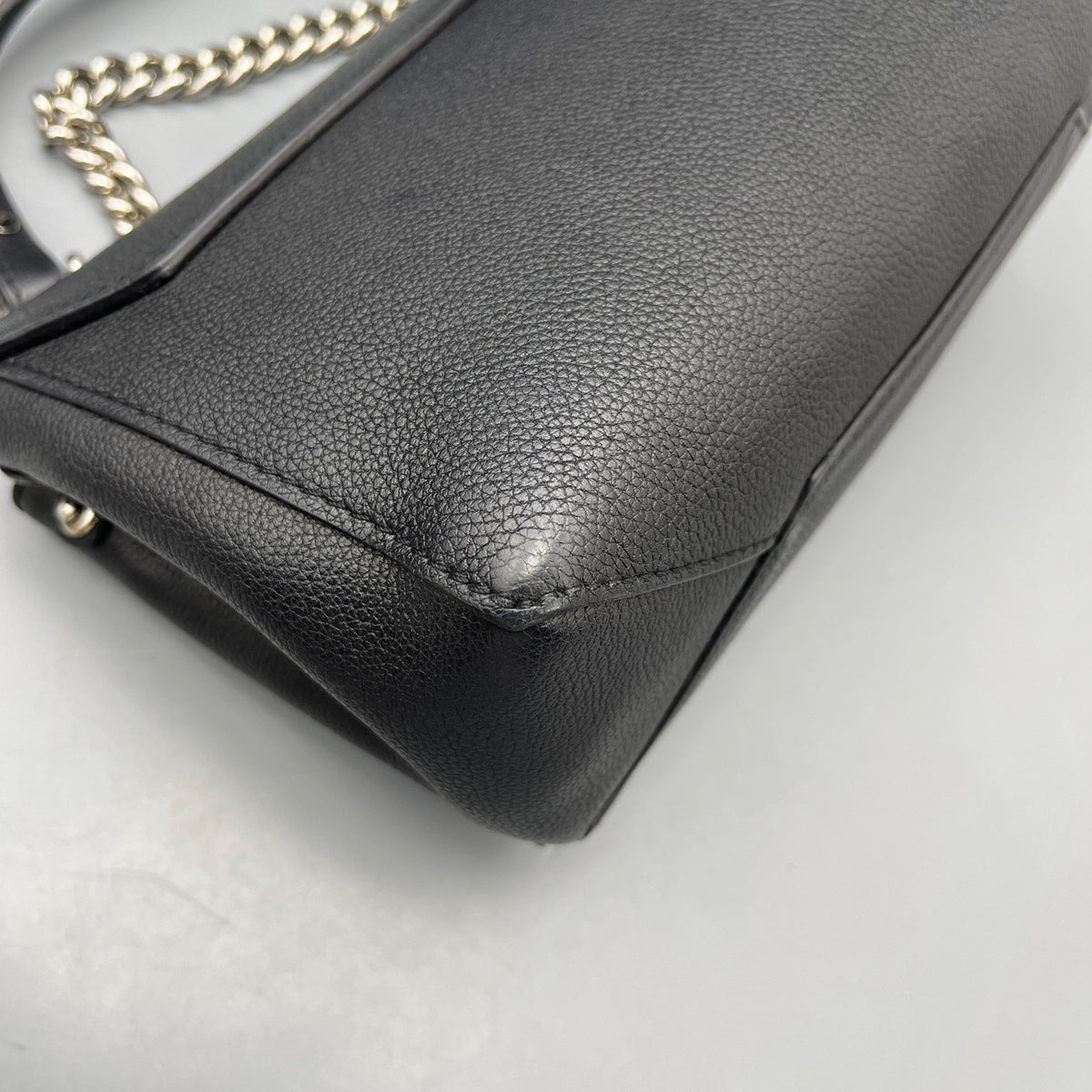 Louis Vuitton - Lockme - Leather - Black - (small)