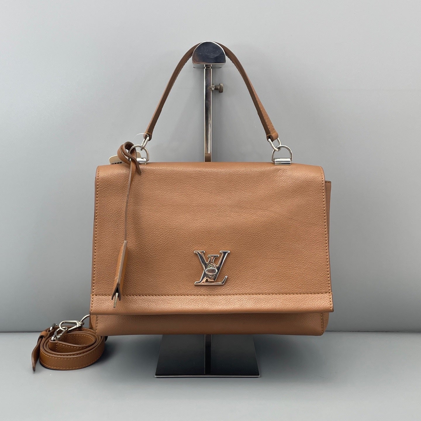 Louis Vuitton - Lockme - Leather - Brown - (medium)