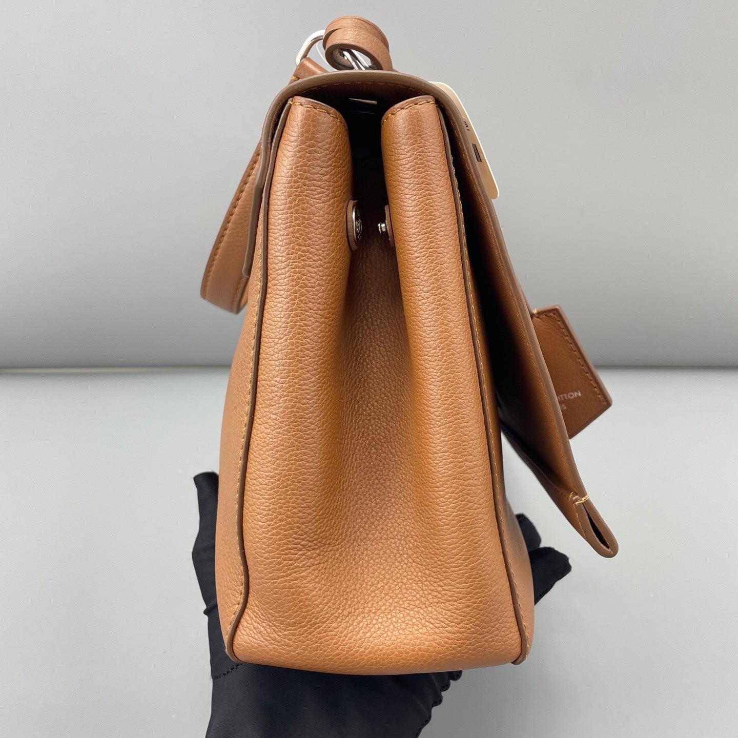 Louis Vuitton - Lockme - Leather - Brown - (medium)
