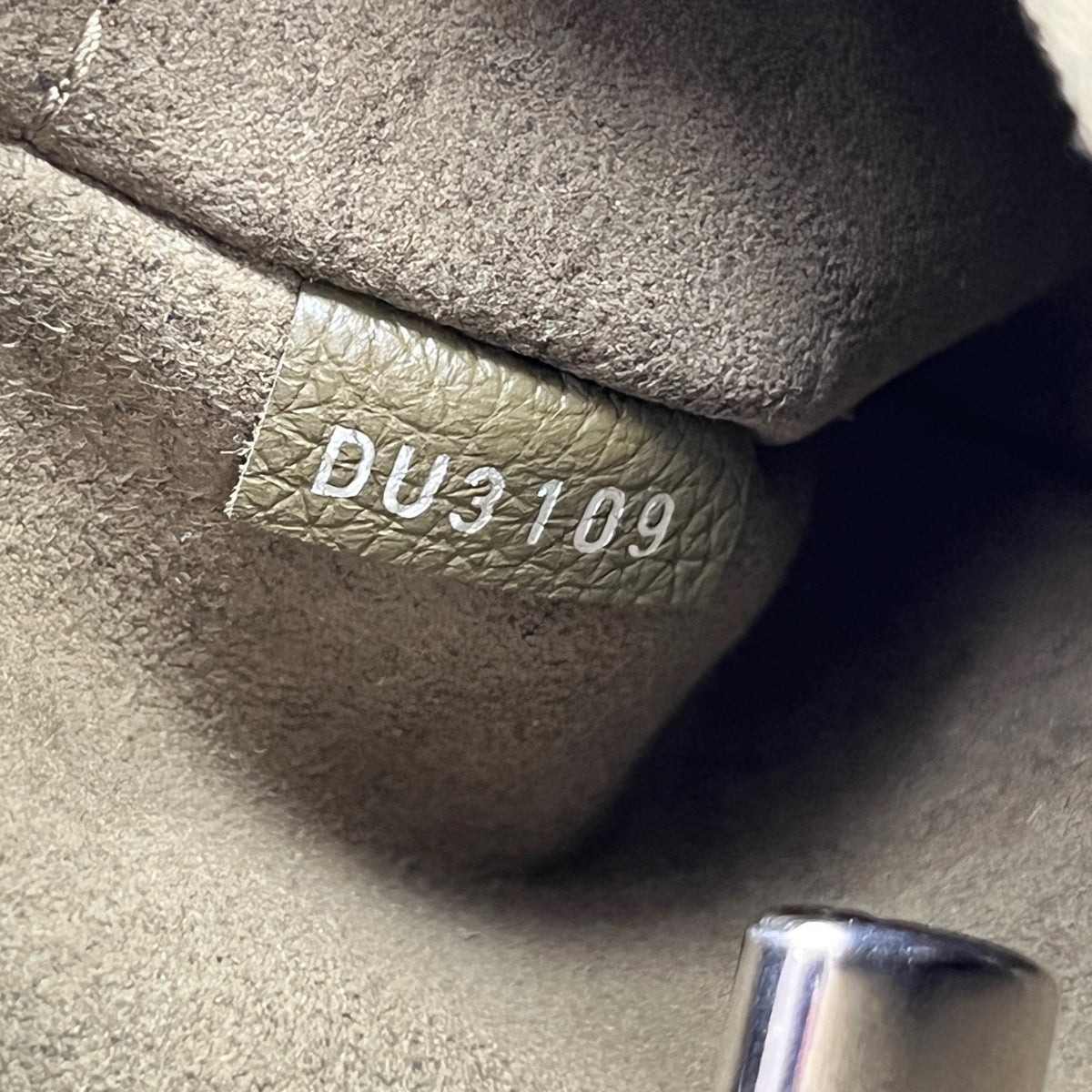 Louis Vuitton - Lockme - Leather - Green - (medium)